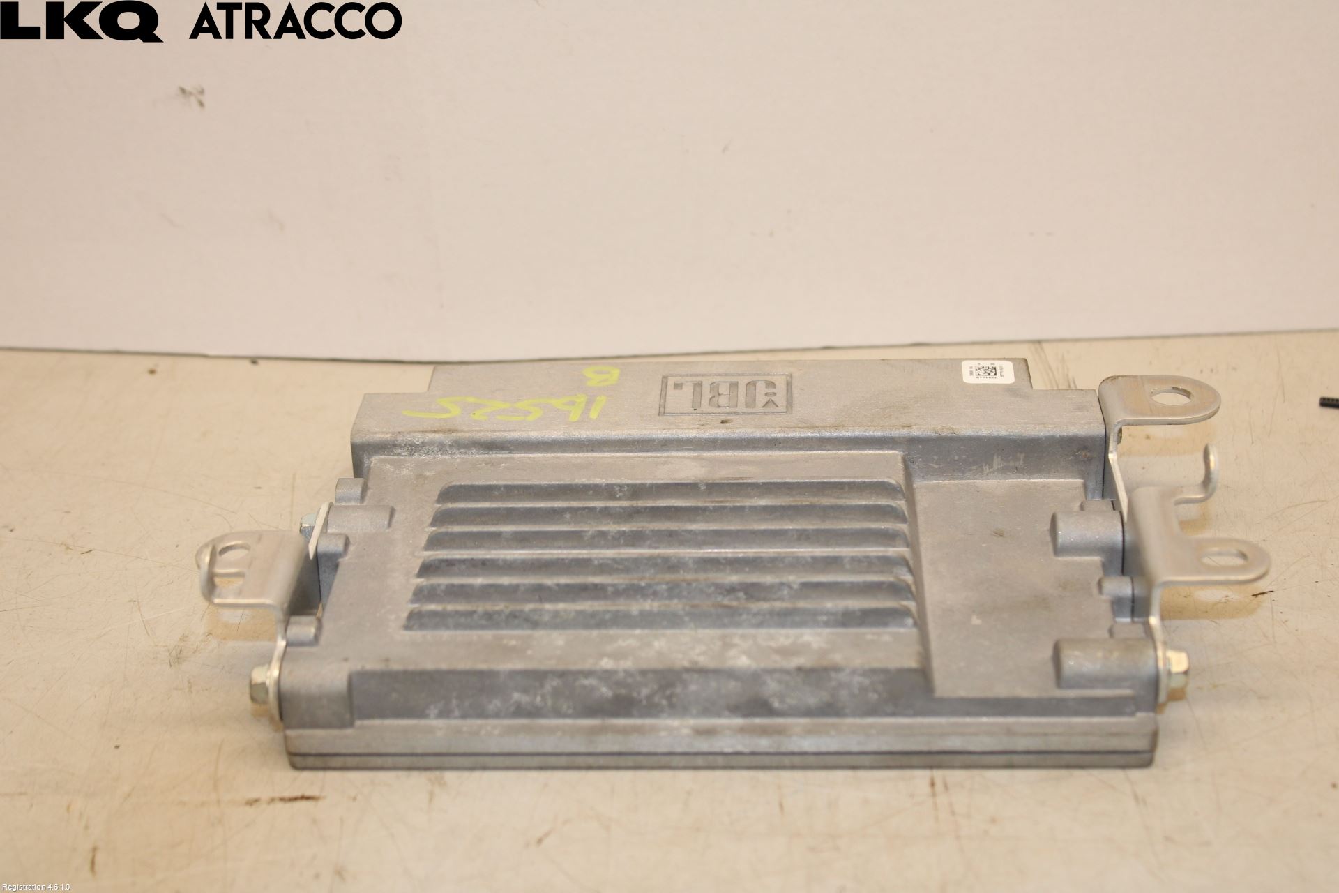 Toyota RAV4 19- Stereo Forsterker