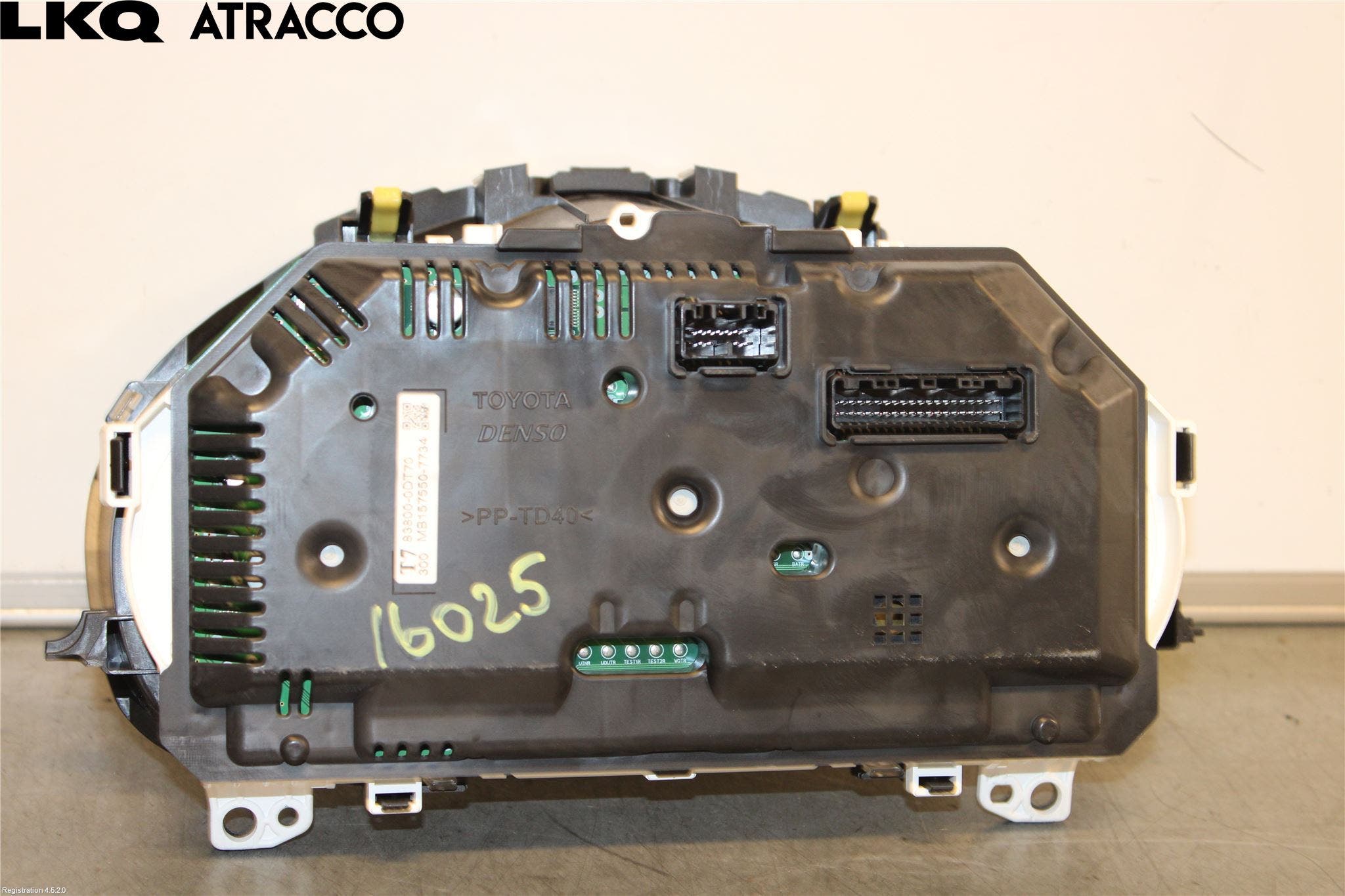 Toyota YARIS XP130 12-14 Instr Kombinert