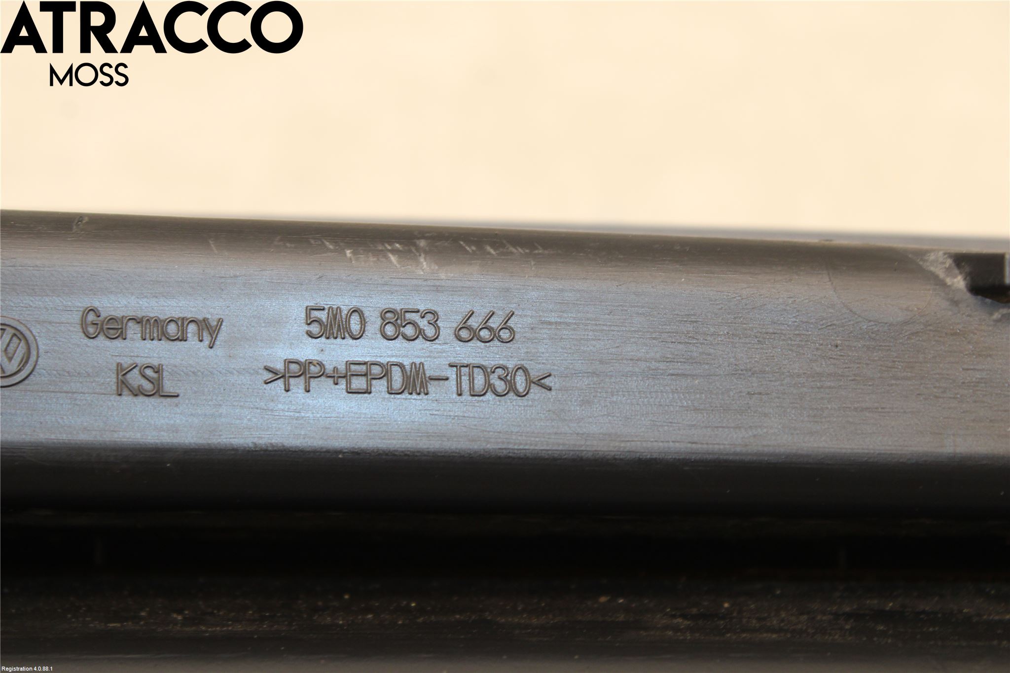 Volkswagen VW GOLF PLUS/CROSS GOLF 04-14 Grilldel Høyre