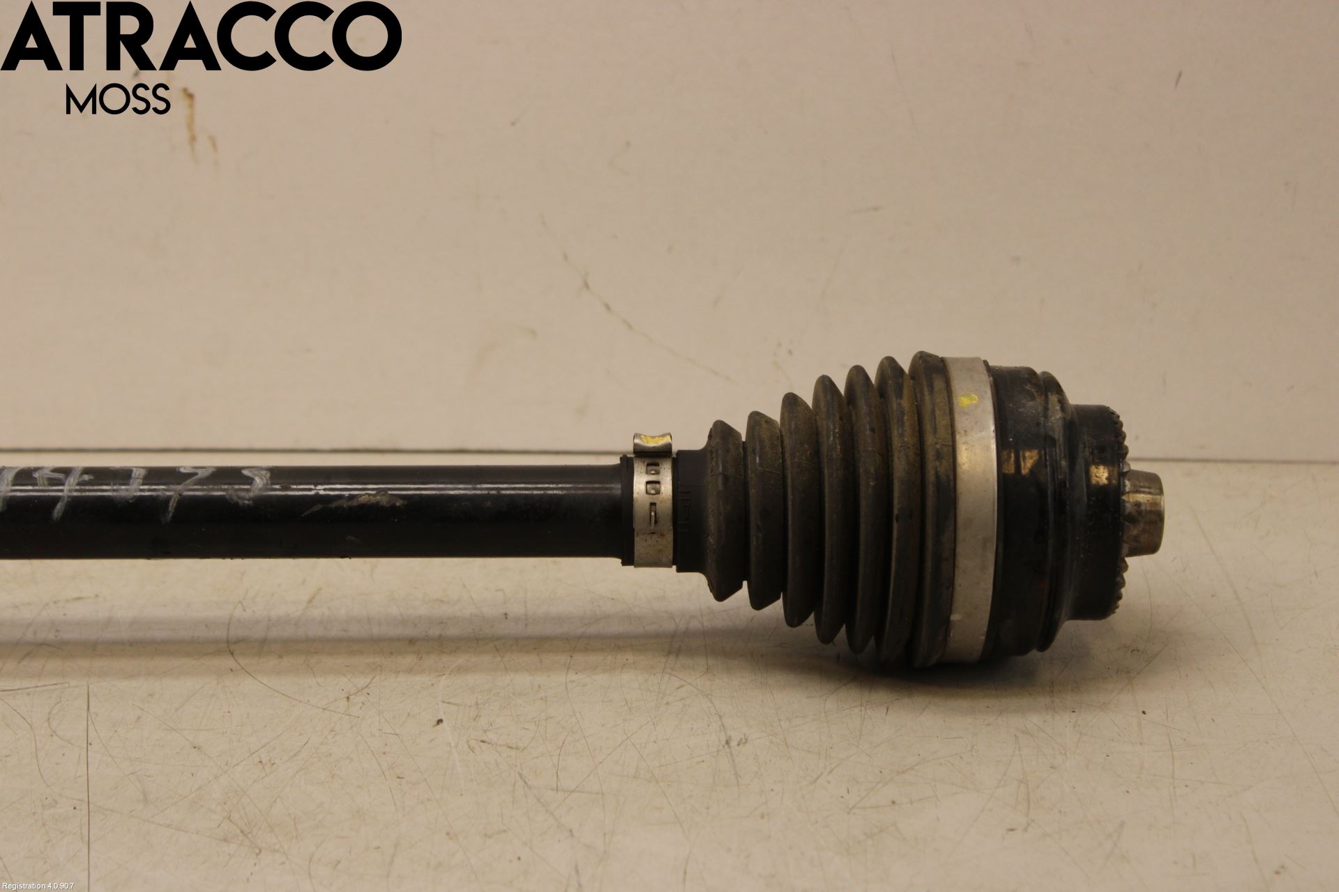 BMW X1 F48 15-22 Drivaksel Bak Kompl Venstre