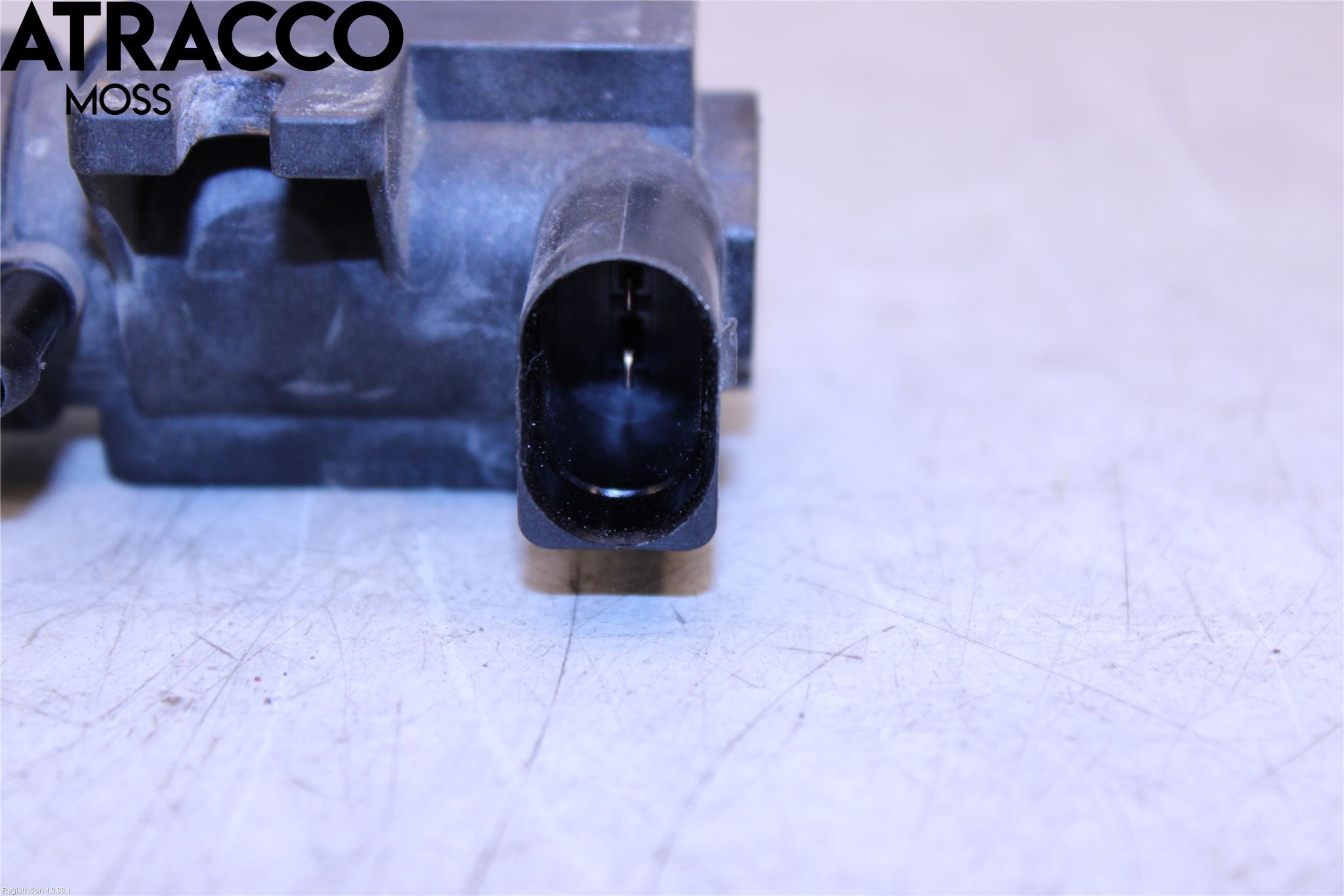 Volkswagen VW CADDY      04-10 Vacuumventil