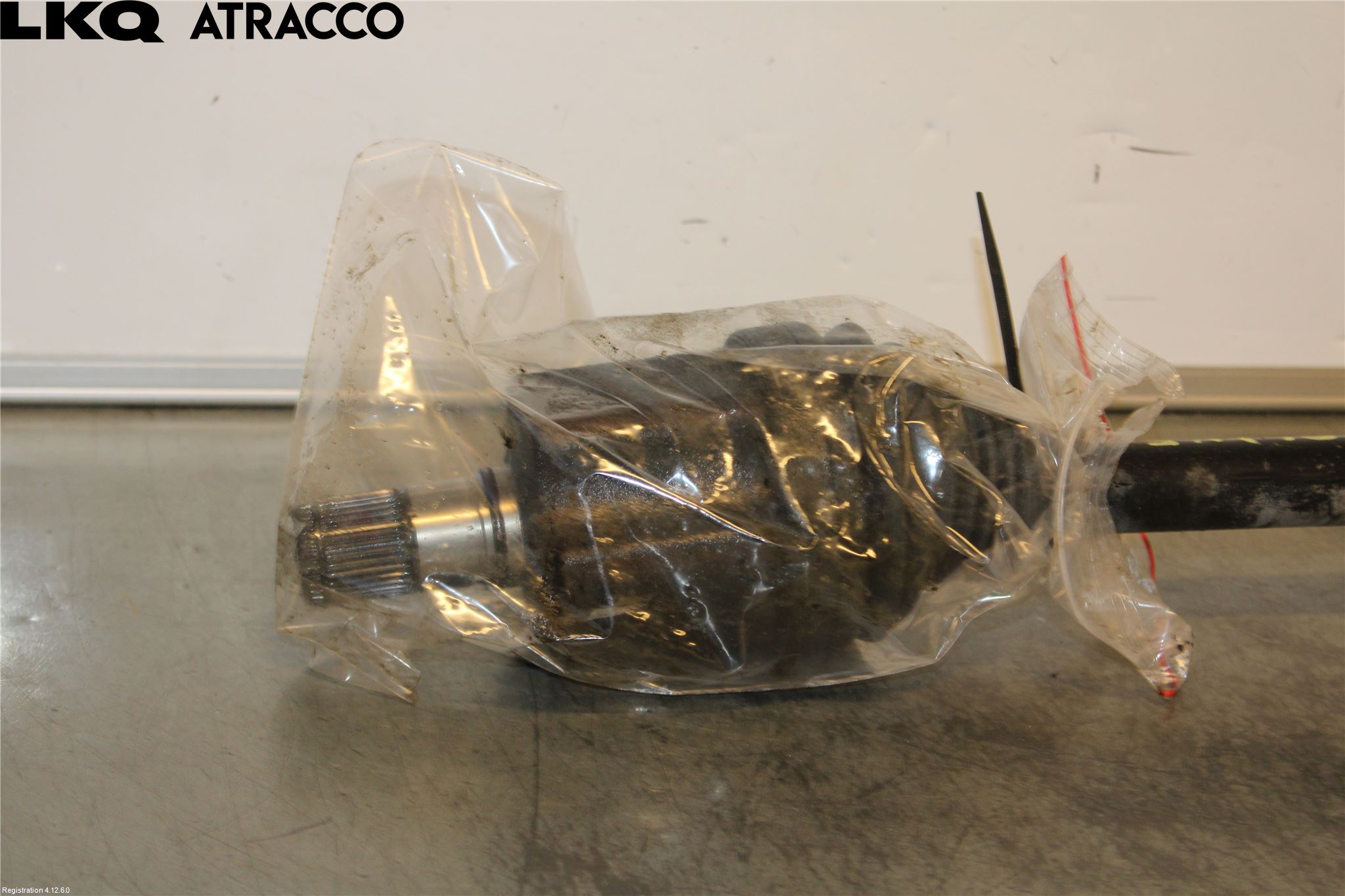 Volkswagen VW TIGUAN 07-16 Drivaksel Foran Kompl Venstre