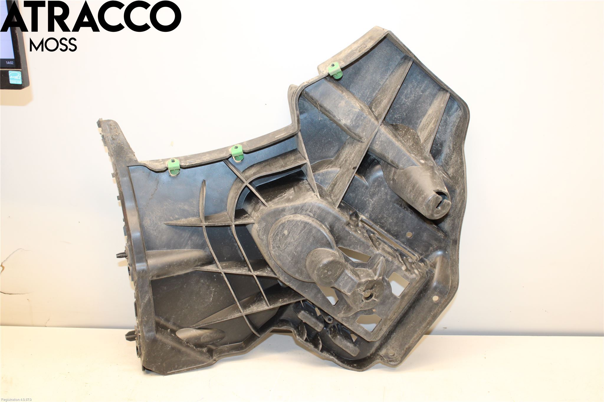 Volvo V40 12-19 Støtfanger Bak Feste