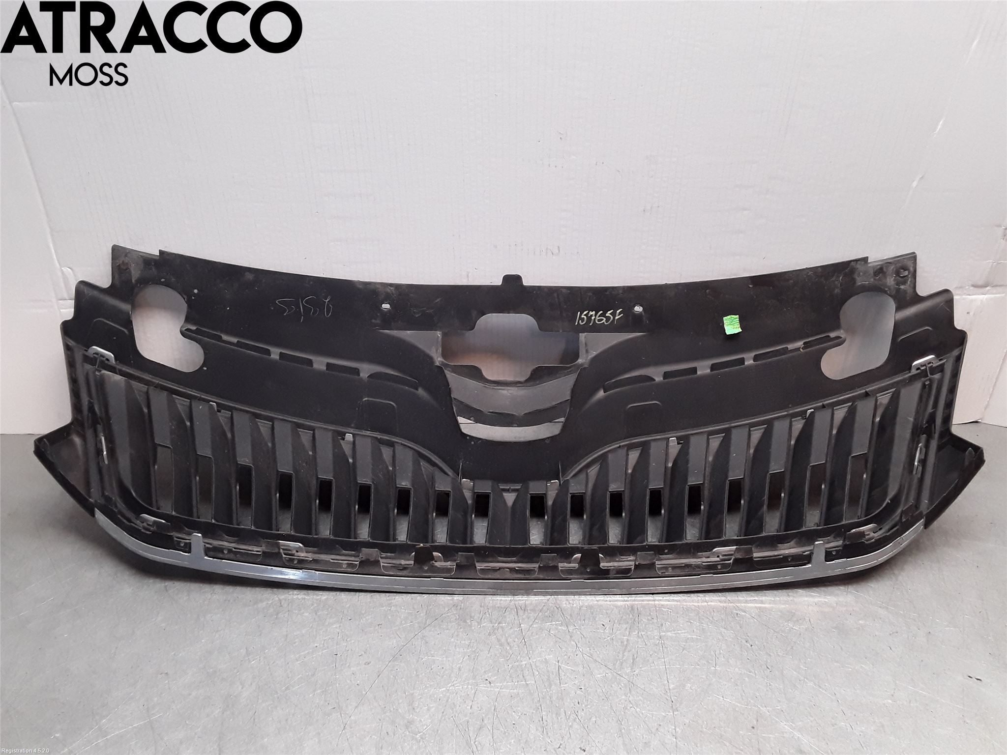 Skoda RAPID Grill Komplett