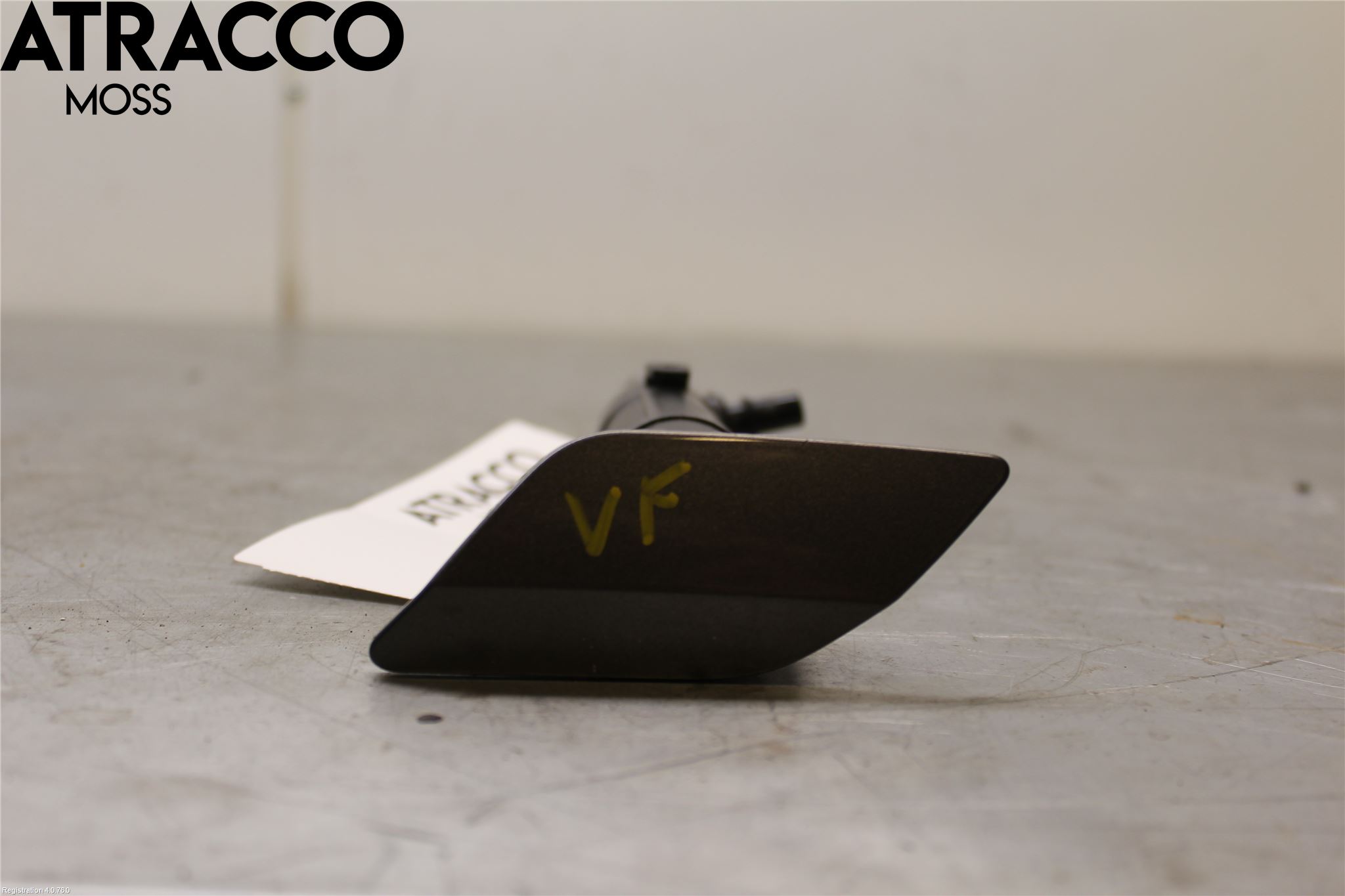 Volkswagen VW TOURAN 10-15 Spylerdyse Frontlykter