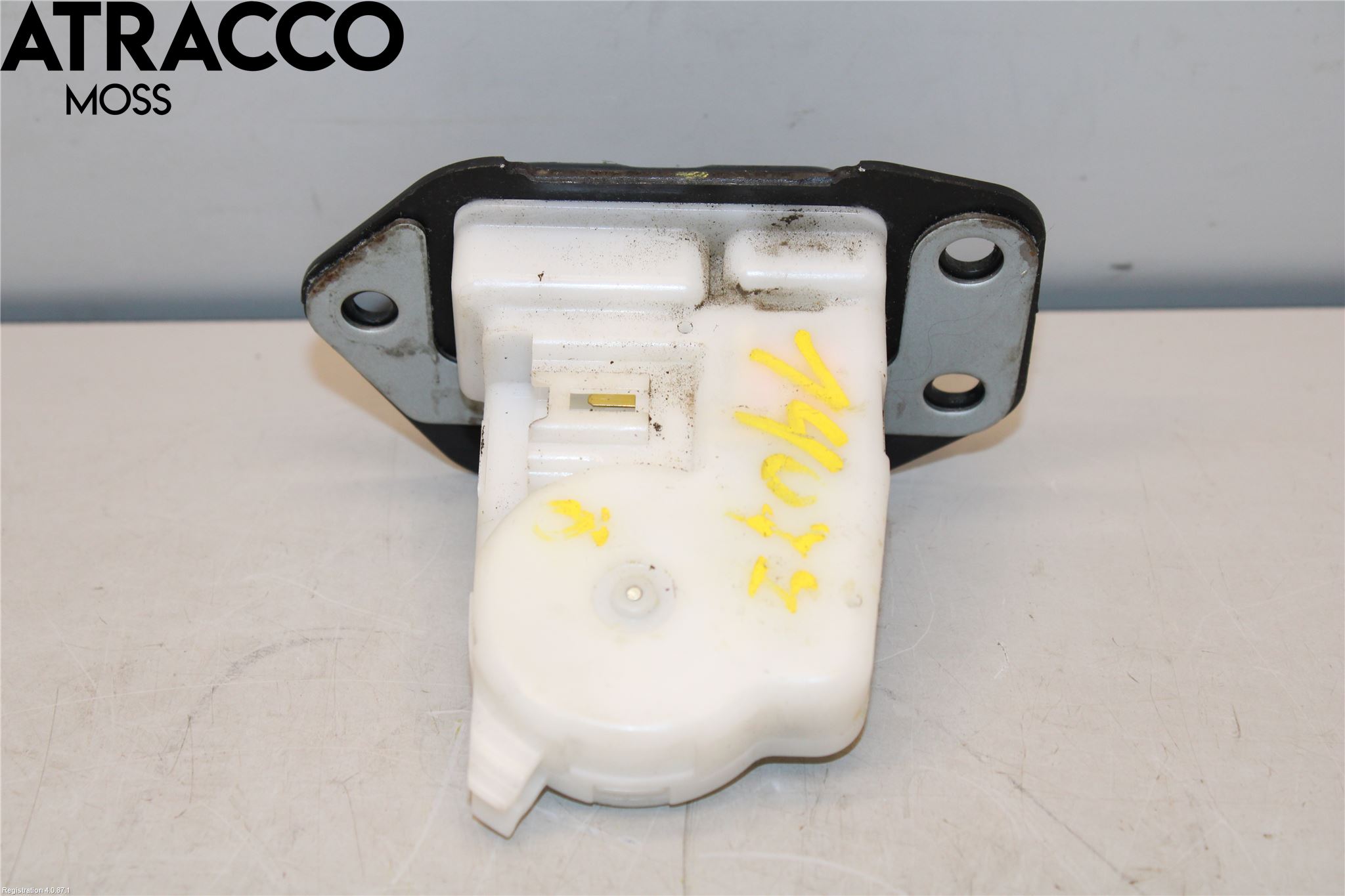 Nissan LEAF 11-17 Bakluke-Lokk Låsekasse