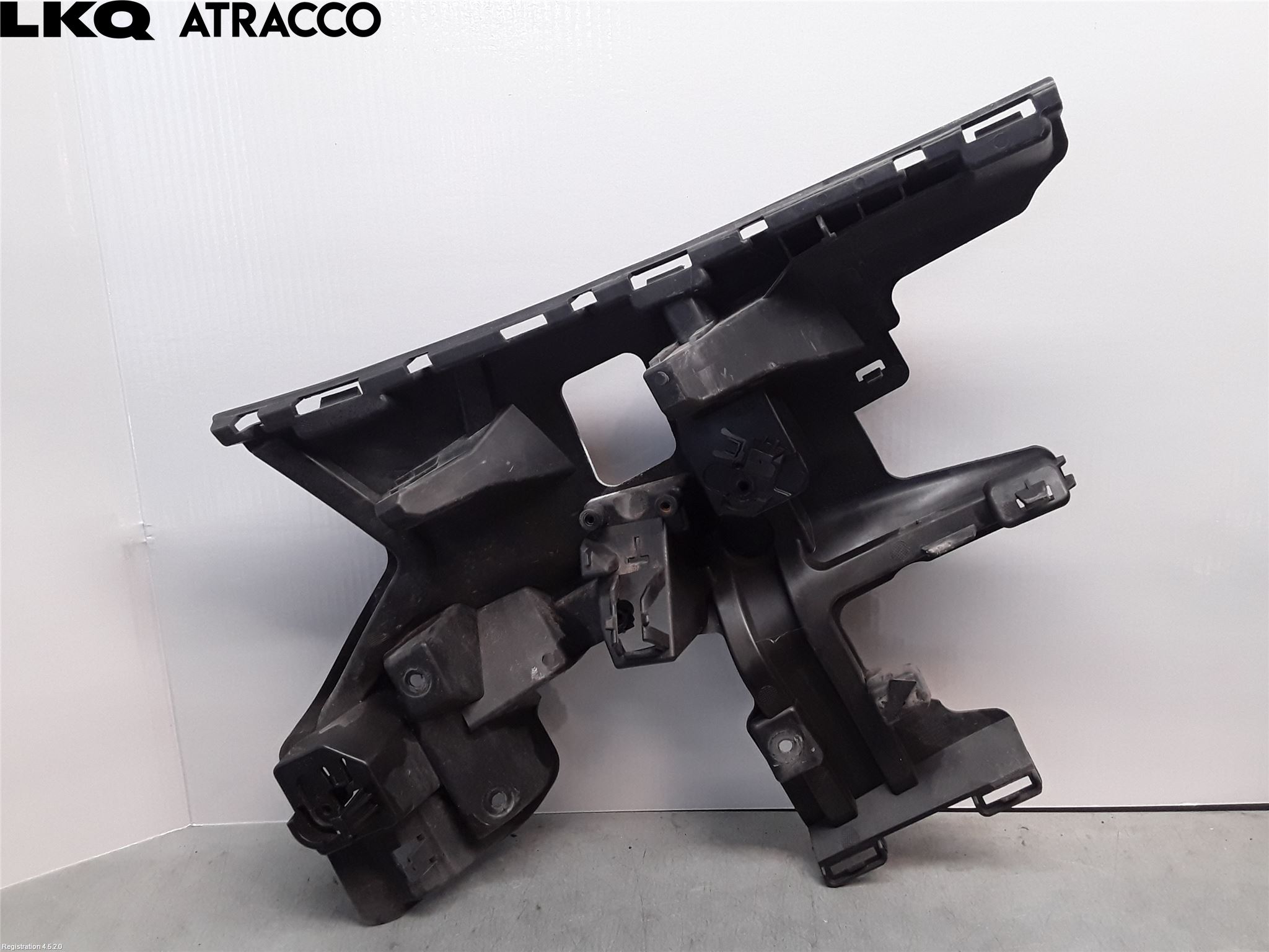 Volvo V40 12-19 Støtfanger Foran Hjørne Vens