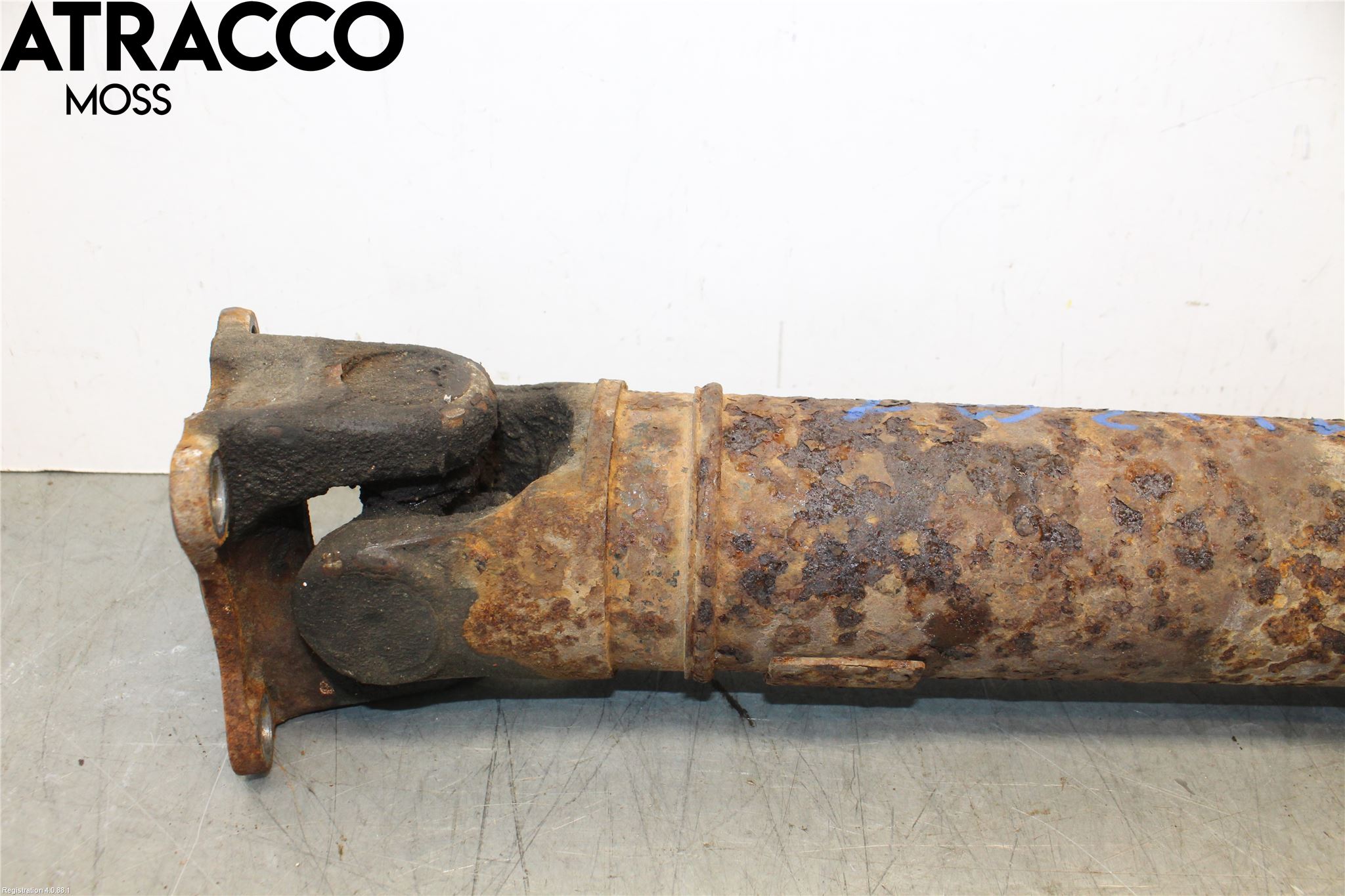 Toyota HILUX 05-16 Mellomaksel Fremre