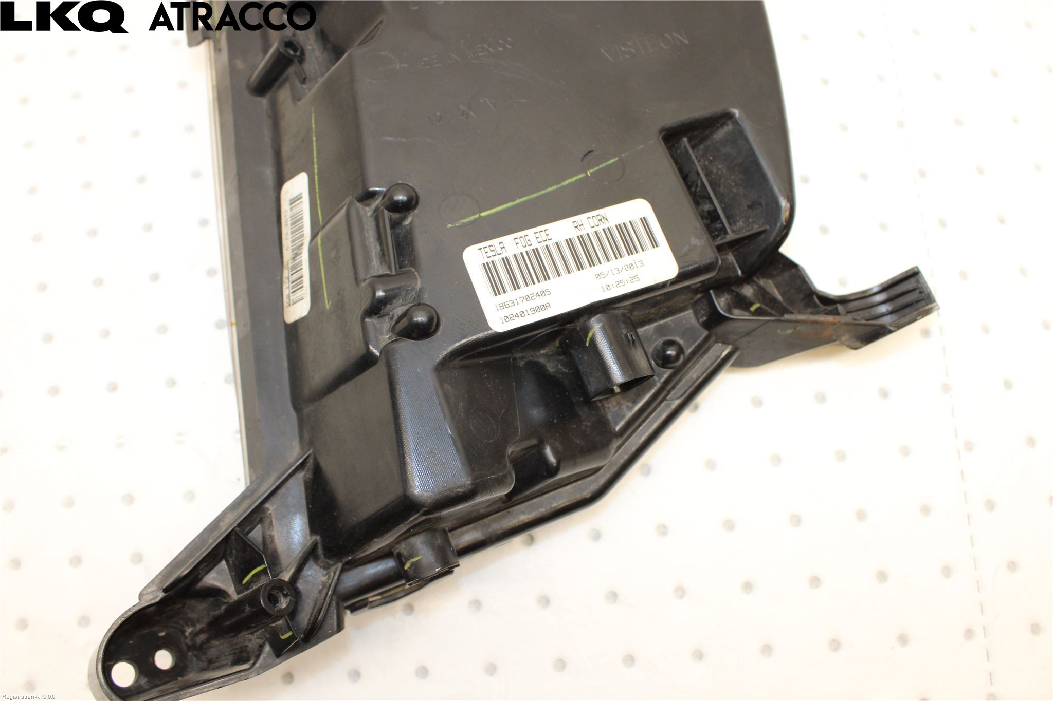 Tesla MODEL S 13- Frontlykt-Kurve-Tåkelys