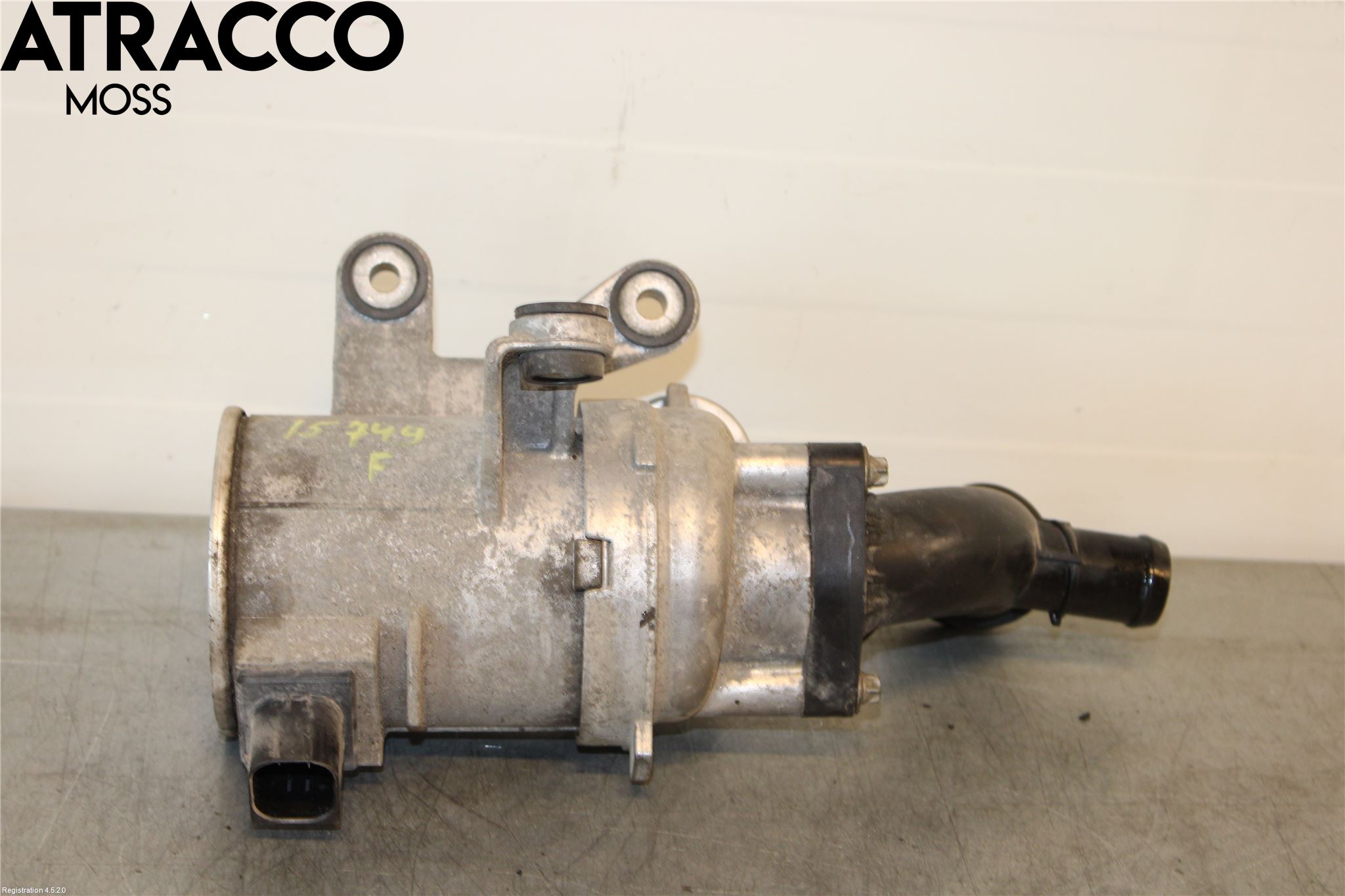 Mercedes-Benz MB C-KLASS (W205) 14-21 Vannpumpe