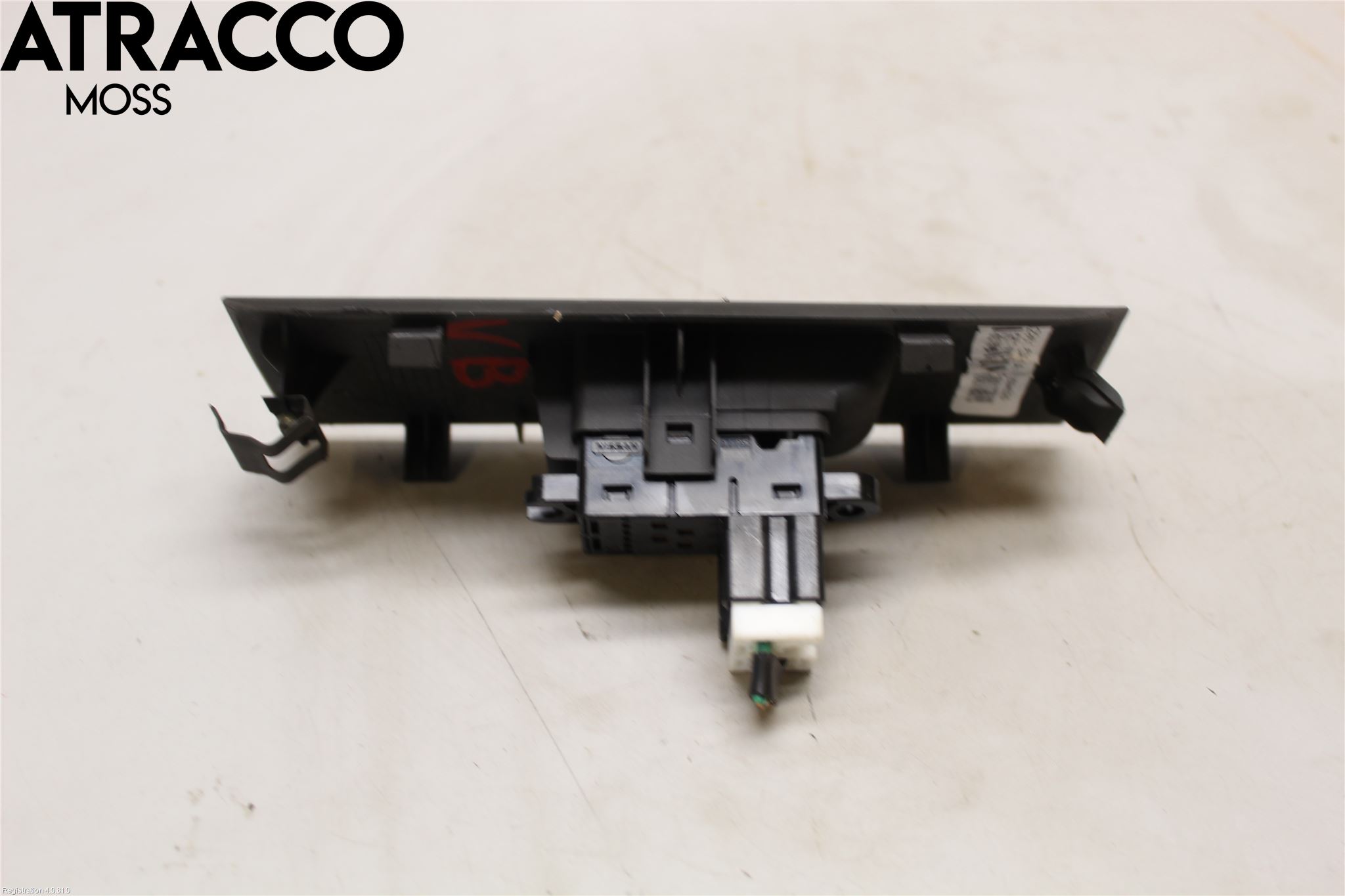 Nissan NAVARA 05-16 Bryter Vindusheis