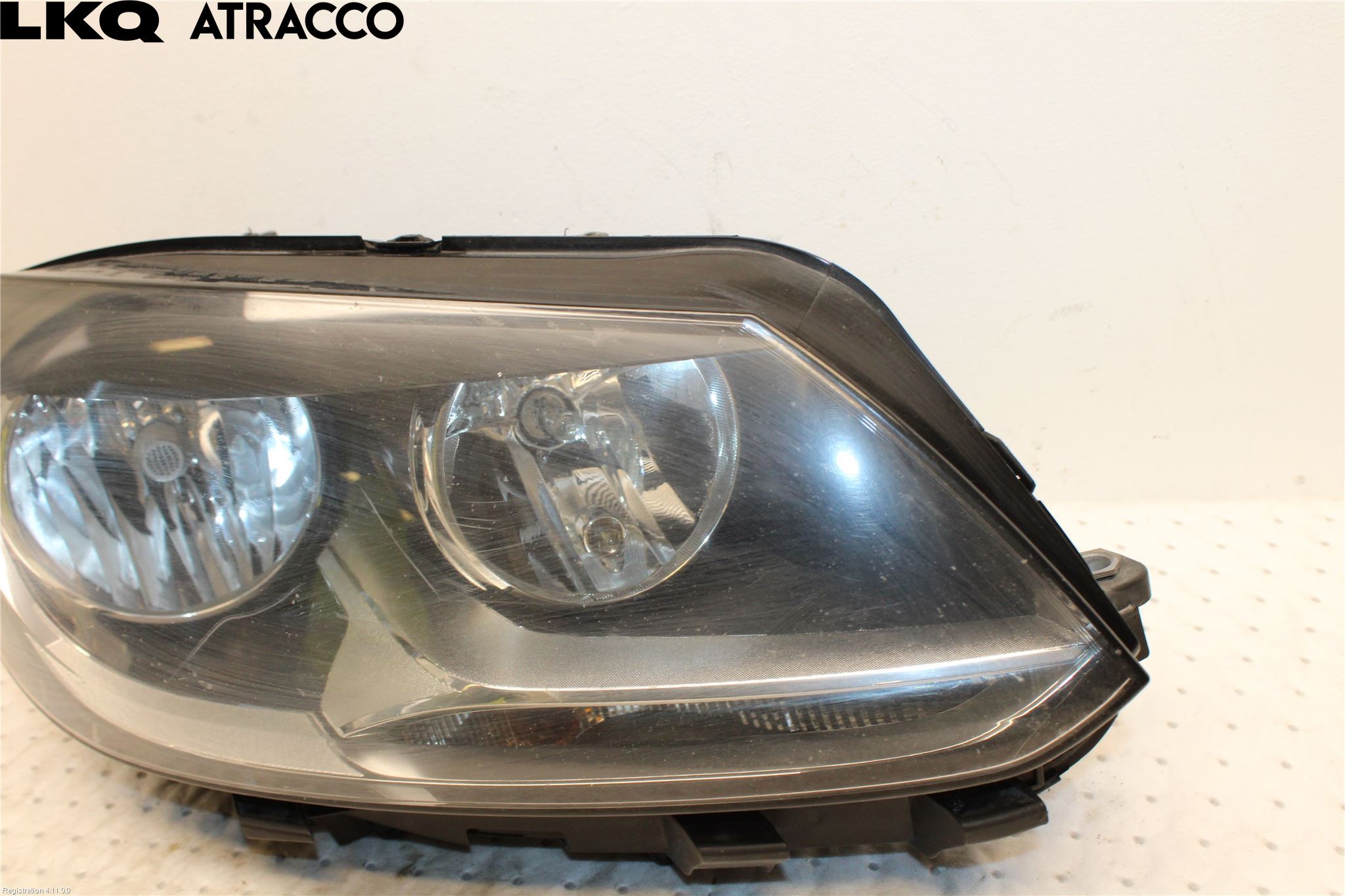 Volkswagen VW TOURAN 10-15 Frontlykt Høyre