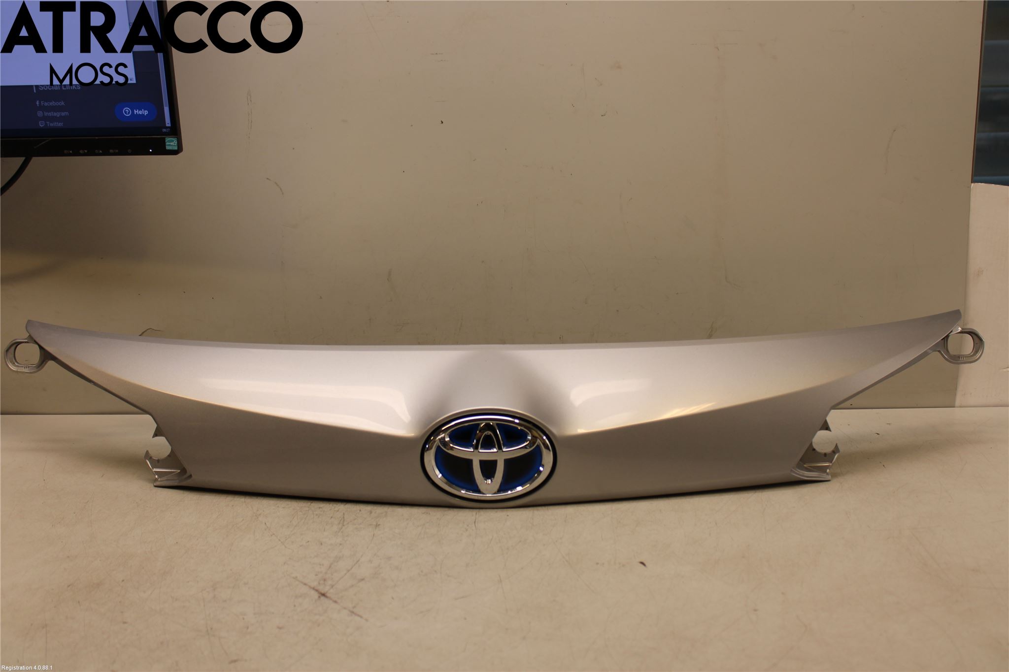 Toyota RAV4 13-18 Refleksplate - Skiltplate