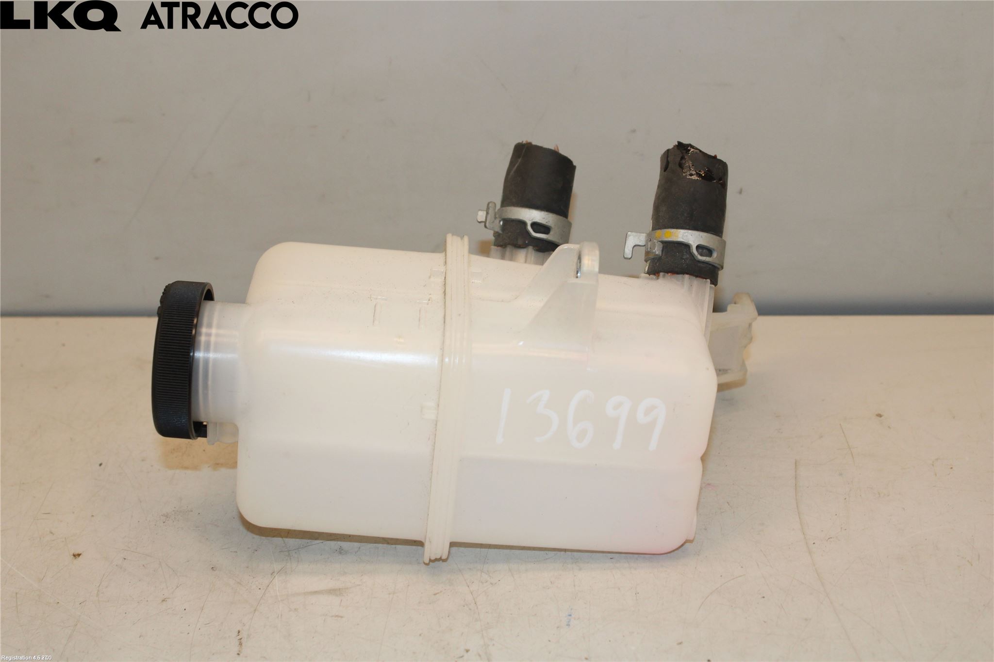 Toyota PRIUS+ ZVW40 12-20 Ekspansjonstank