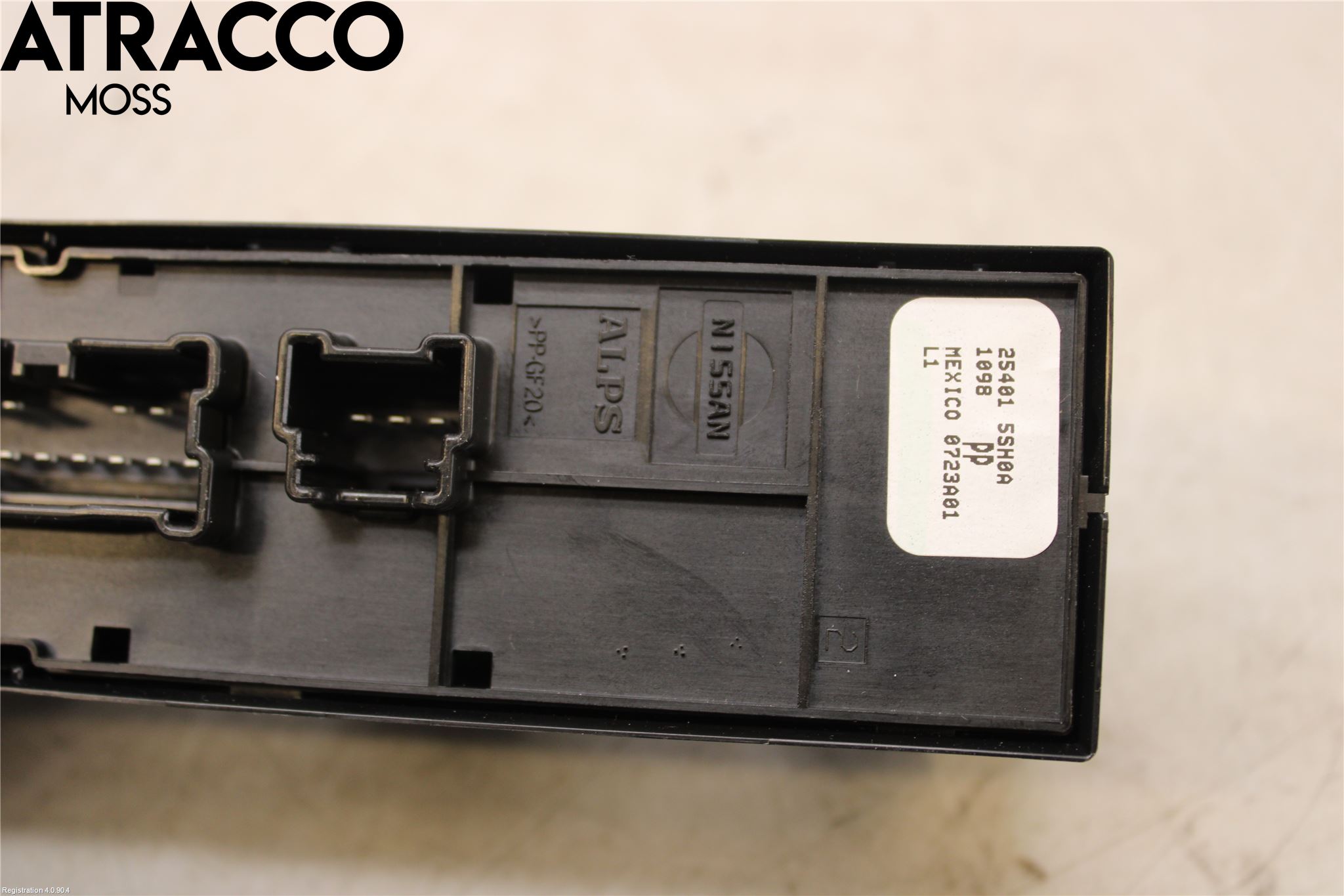 Nissan LEAF 18- Bryter Vindusheis