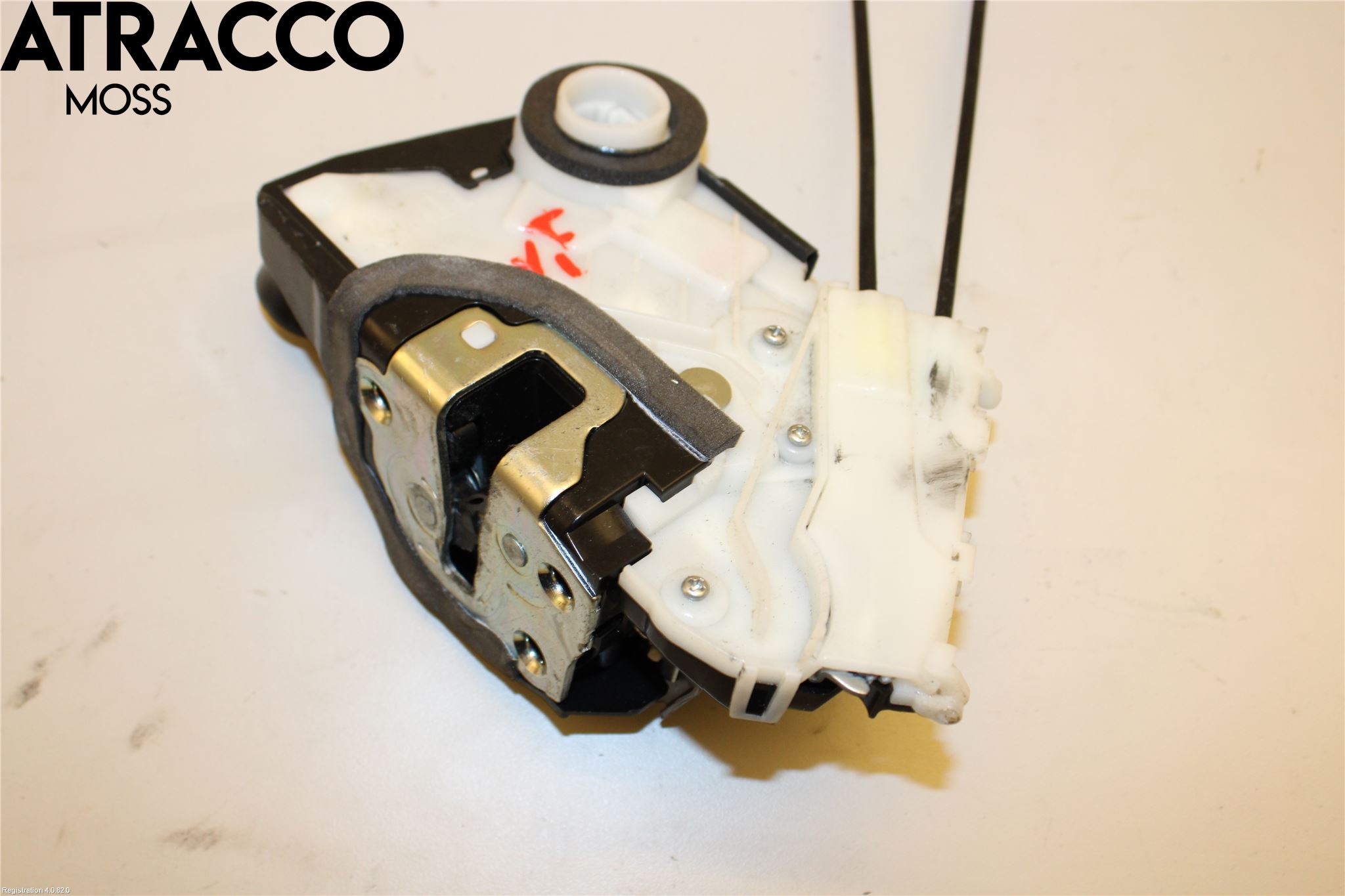 Toyota YARIS XP130 15-20 Dørlås - Låsekasse