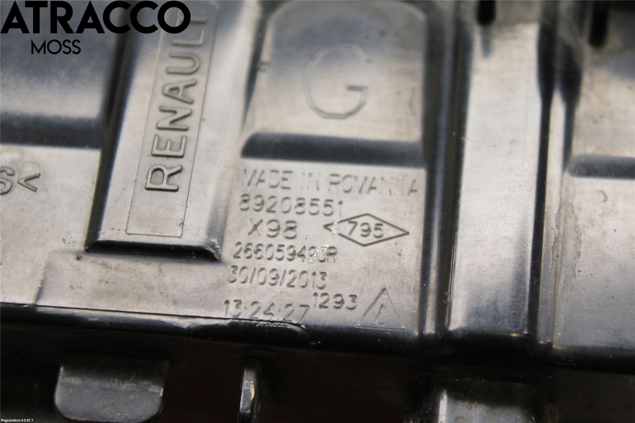 Renault CAPTUR 13-19 Parklykt Foran Høyre