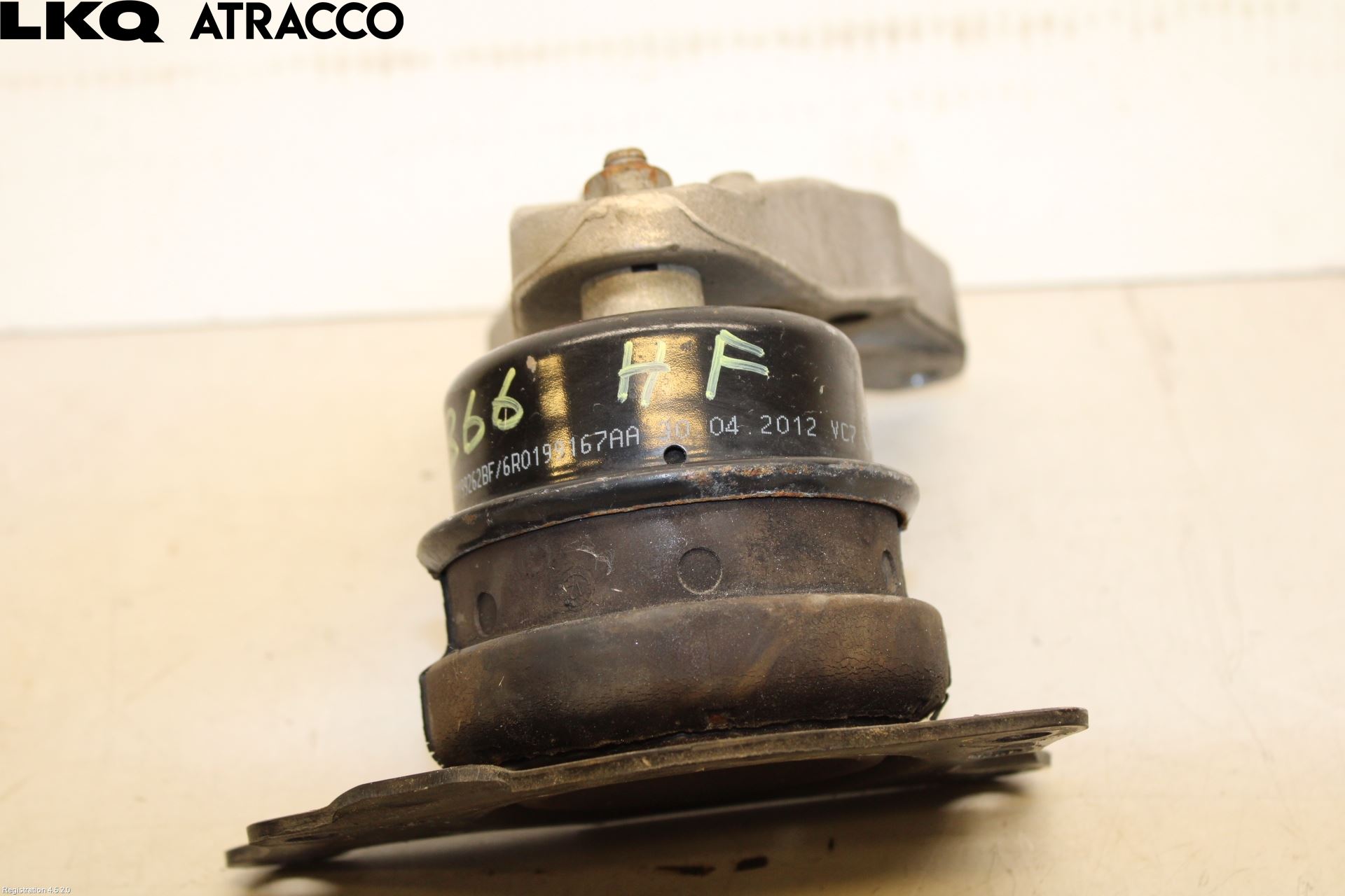 Volkswagen VW POLO 10-17 Motor Feste Gummi