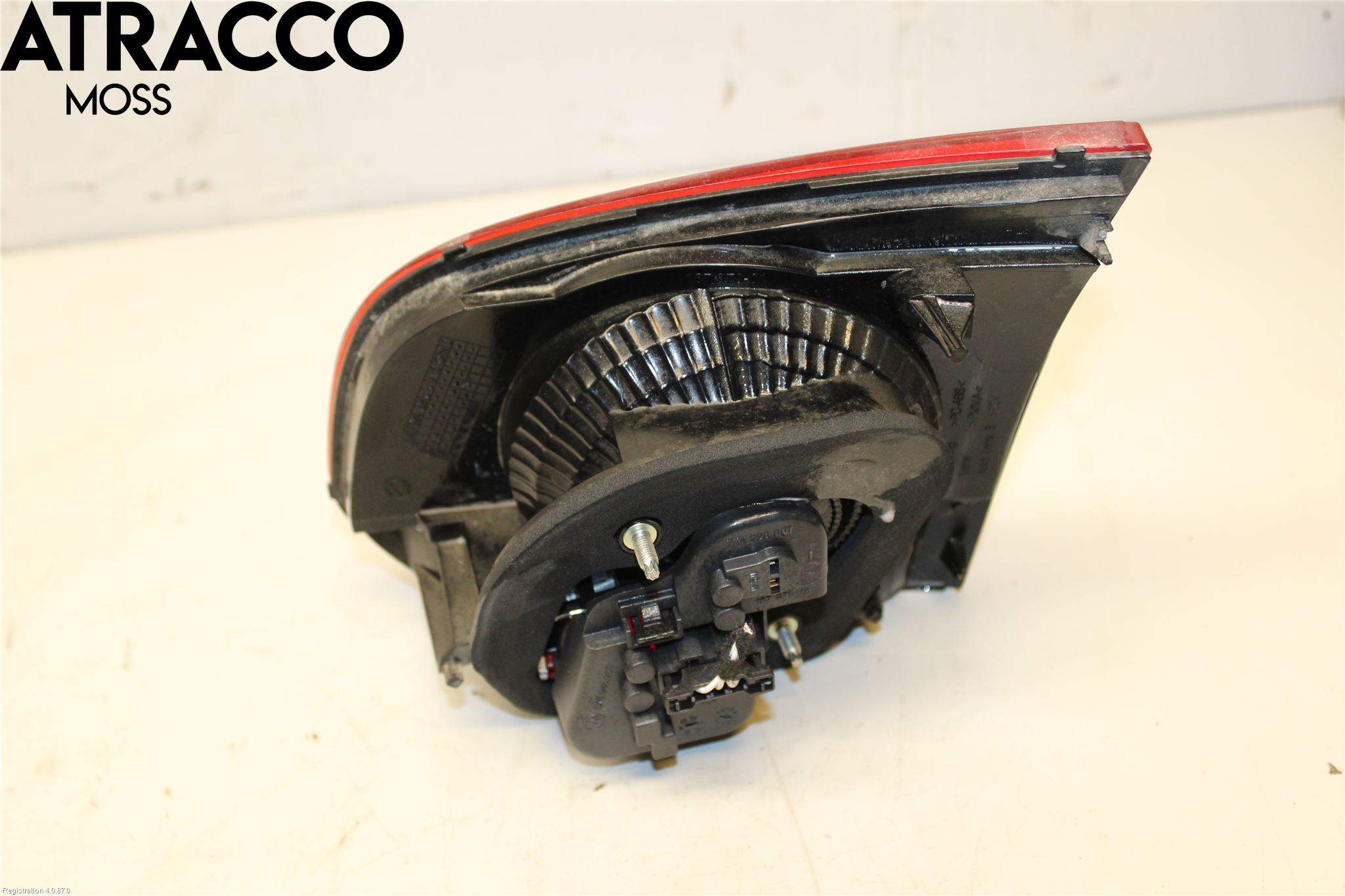 Volkswagen VW GOLF VI 09-13 Baklykt Venstre  På Luke(Indre