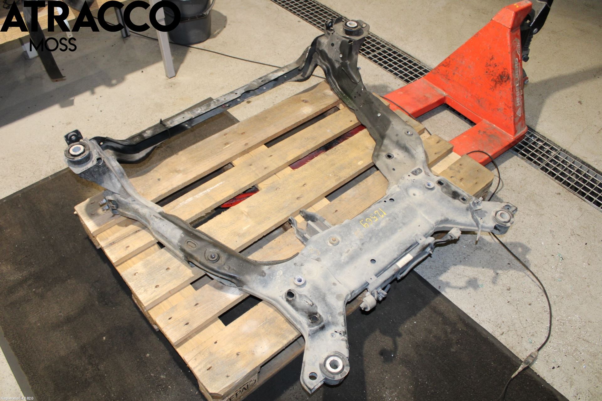 Volvo XC70 08-13 Travers Feste