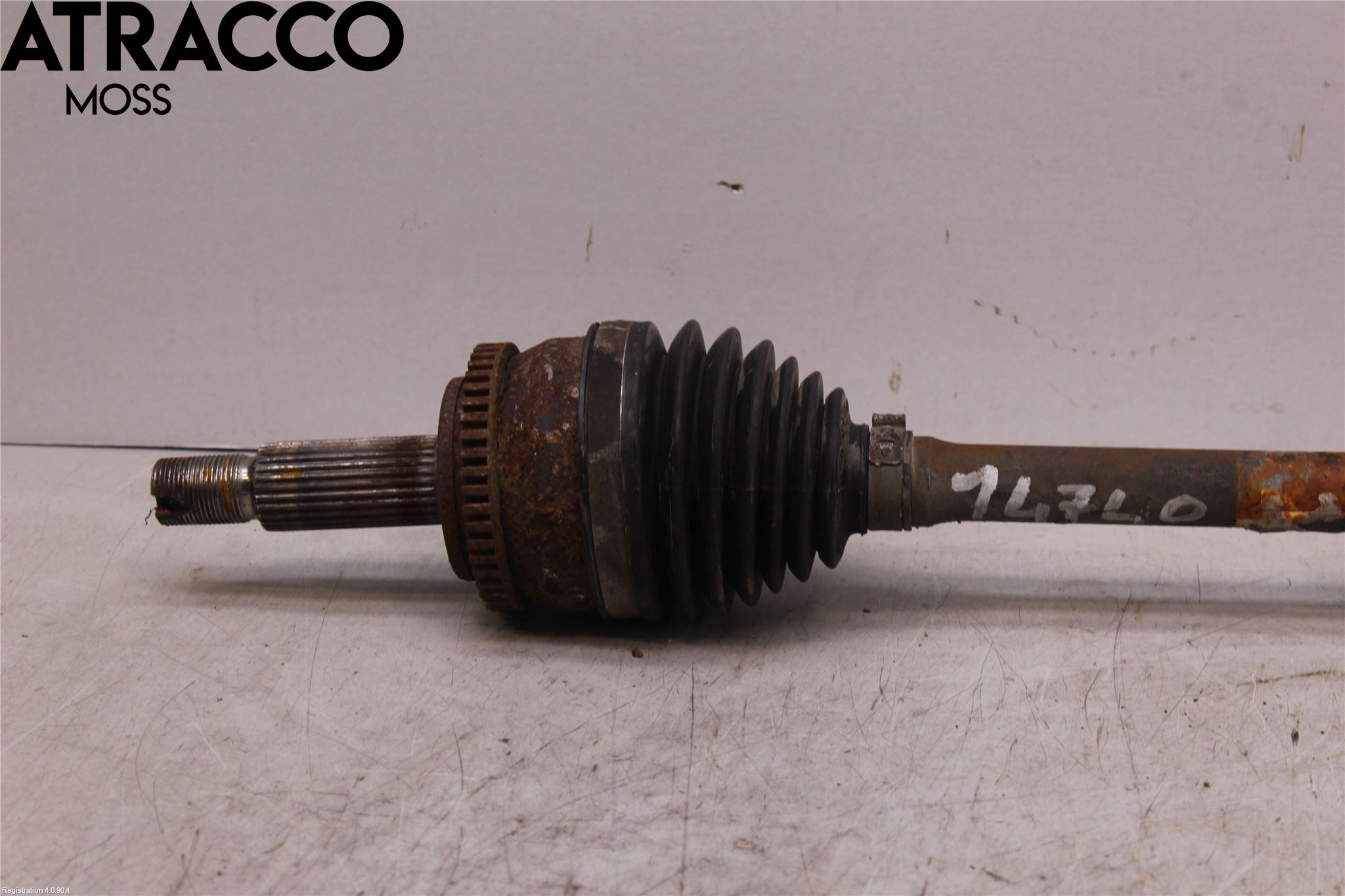 Hyundai i40 08-15 Drivaksel Foran Kompl Venstre