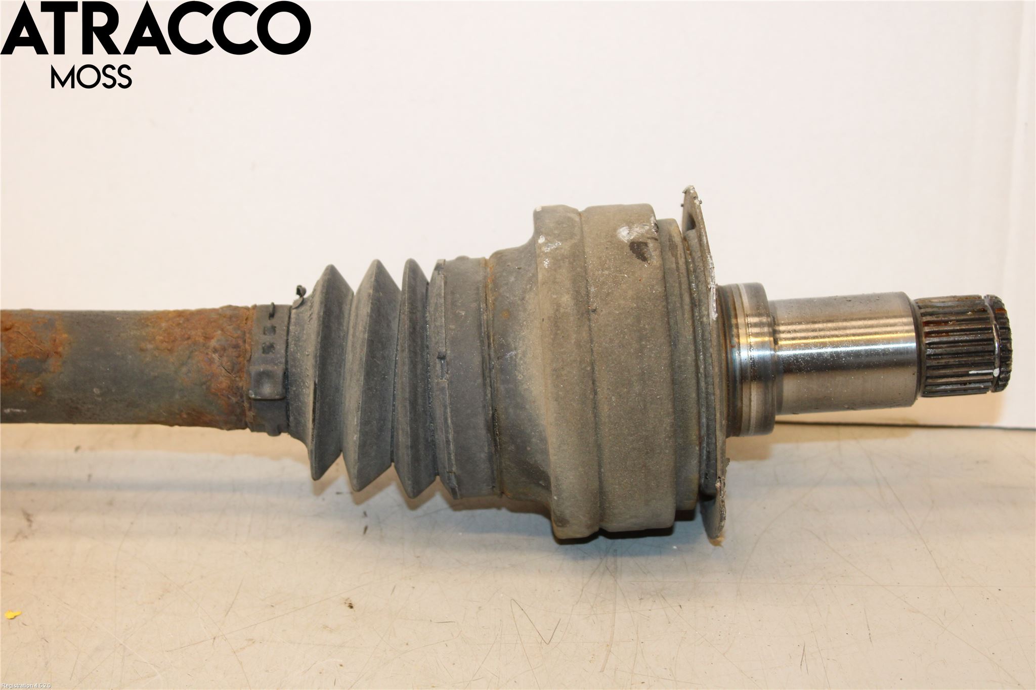 Mercedes-Benz MB C-KLASS (W204) 07-15 Drivaksel Bak Kompl Høyre