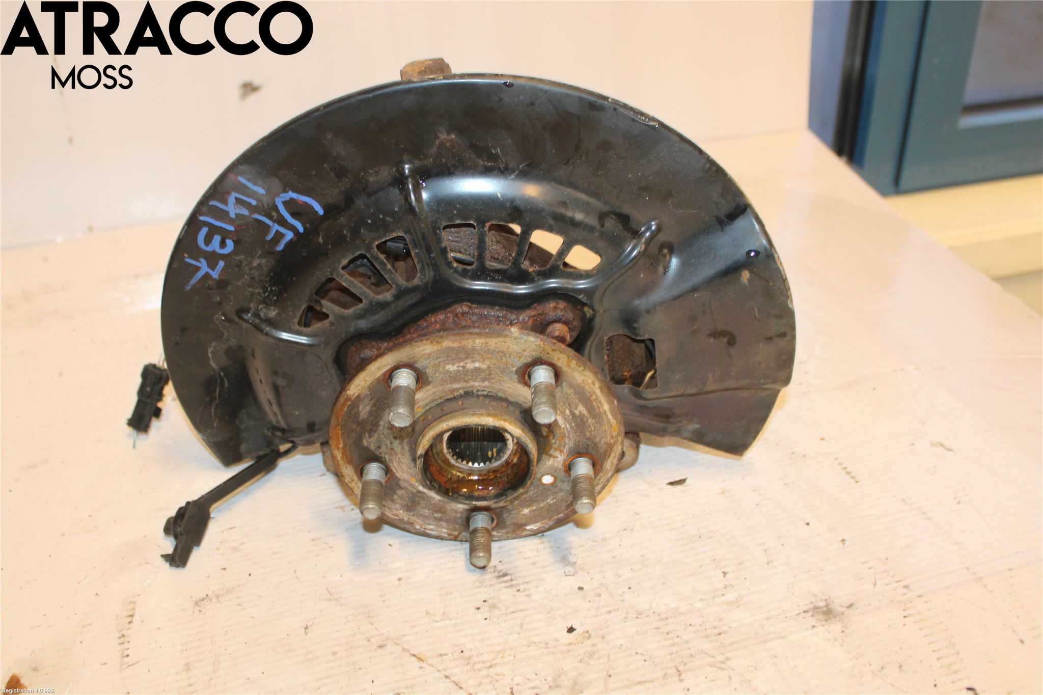 Toyota RAV4 19- Spindel Vf