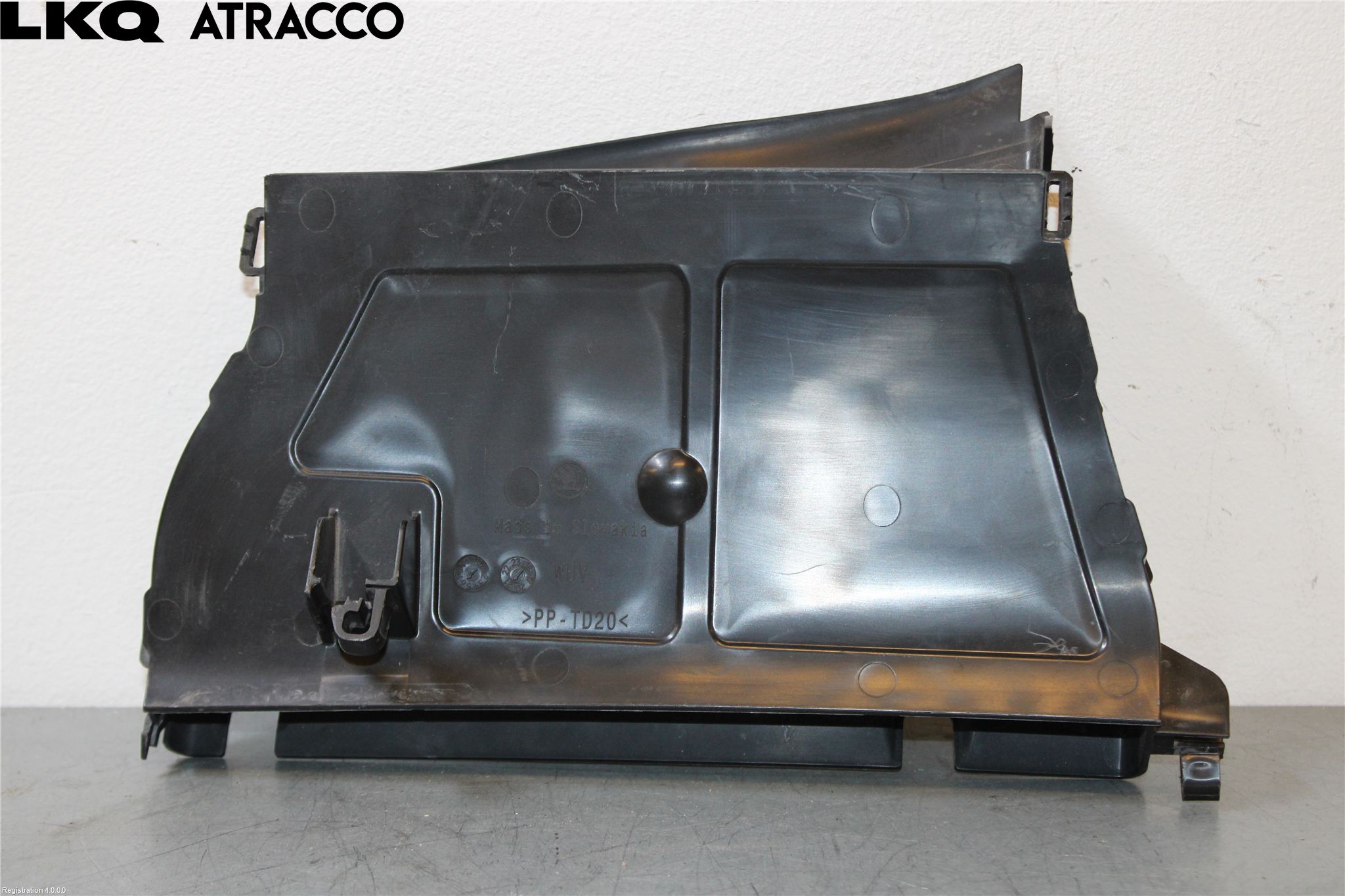 Skoda OCTAVIA (NX) 20- Luftstyring Front