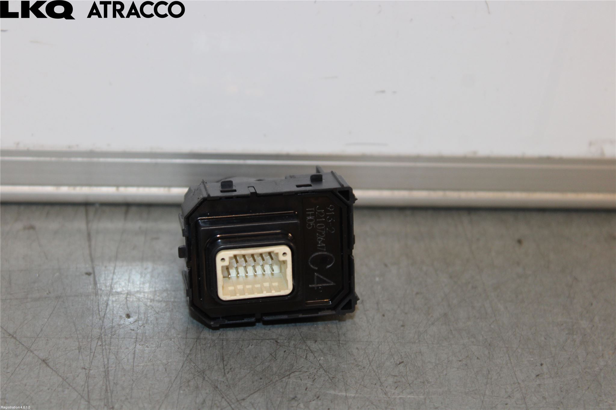 Toyota YARIS XP21 20- Bryter Speil