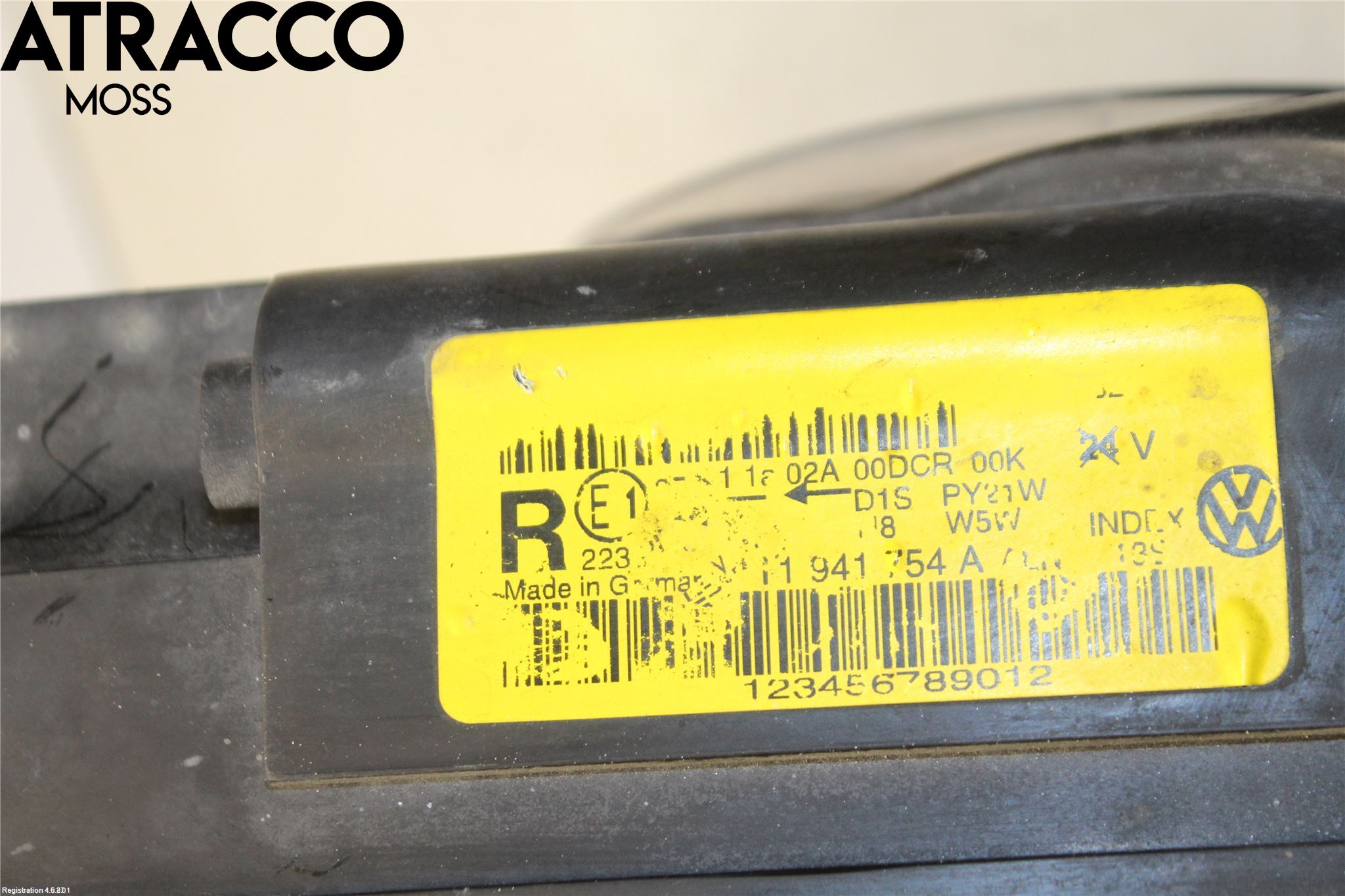 Volkswagen VW TOURAN 03-10 Frontlykt Høyre