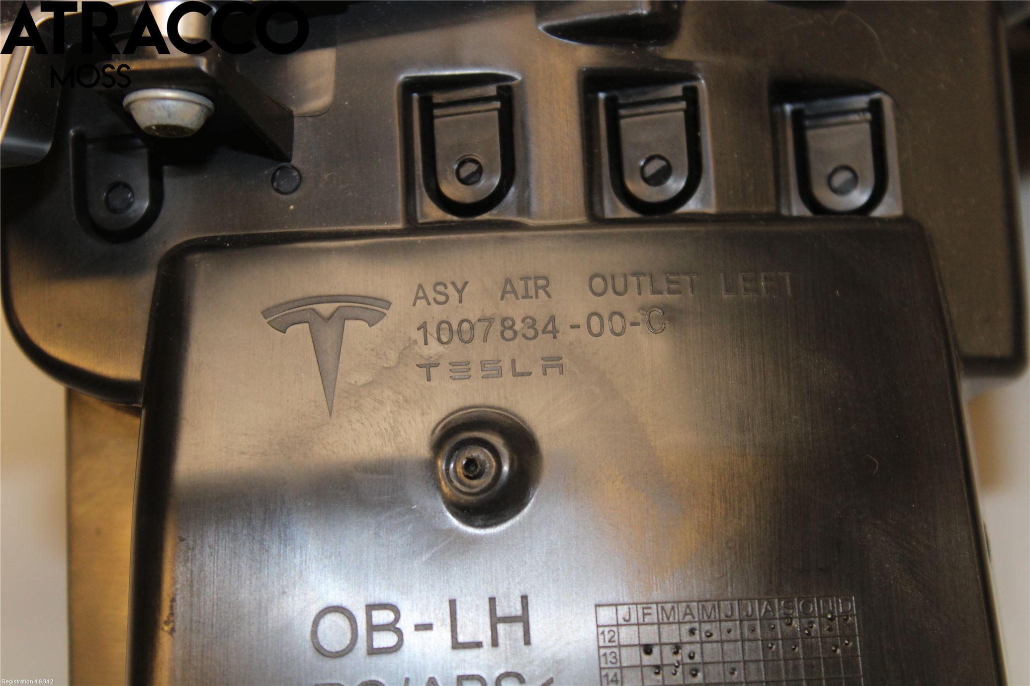 Tesla MODEL S 13- Dashbord Kanal - Dyse