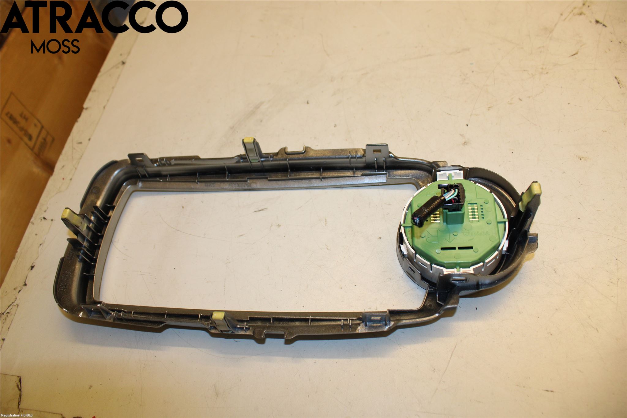 Toyota YARIS XP130 12-14 Bryter Varsel (Nødblink)