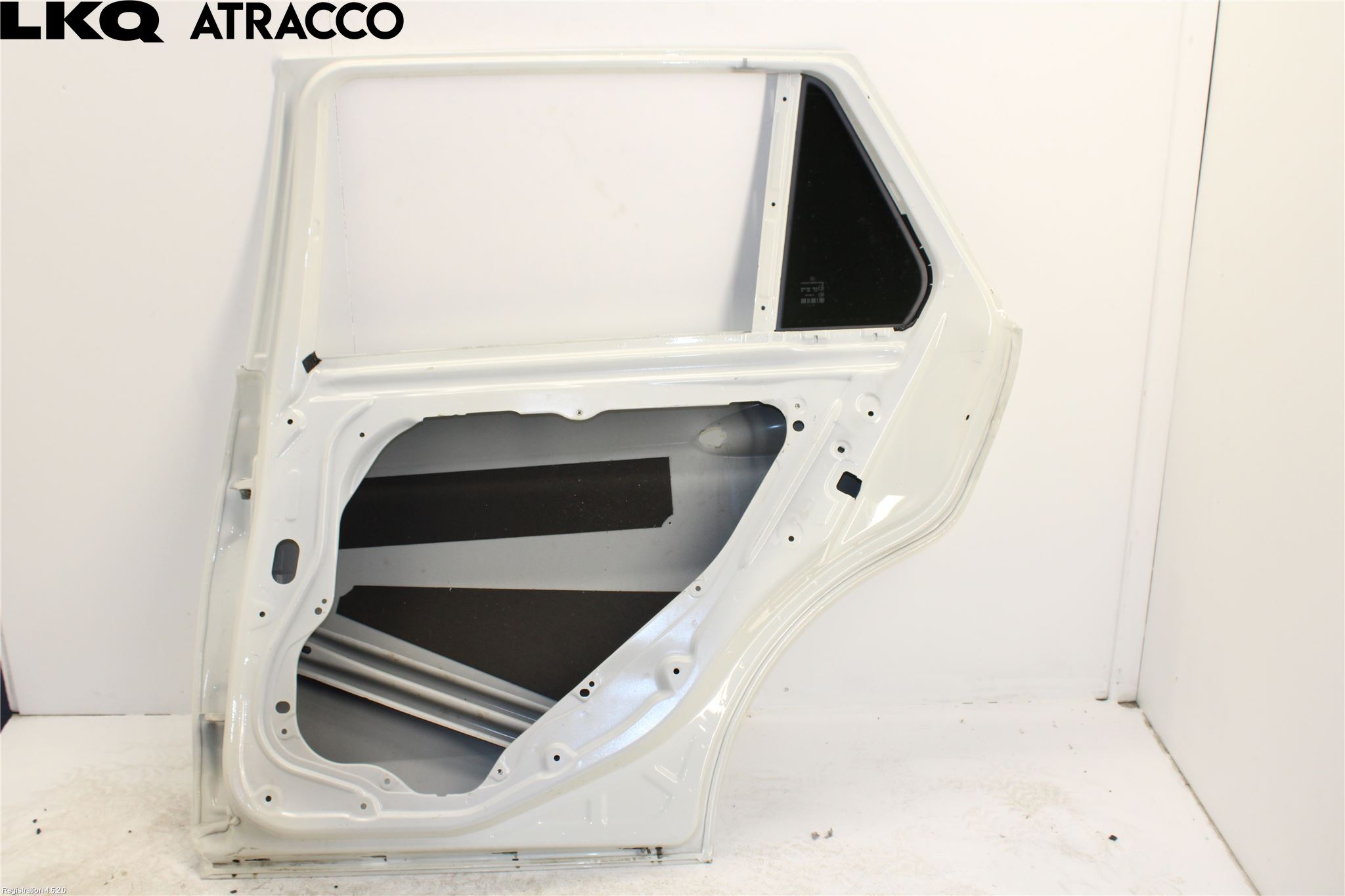 Mercedes-Benz MB E-KLASS (W212) 09-16 Dør 4D Bak Høyre