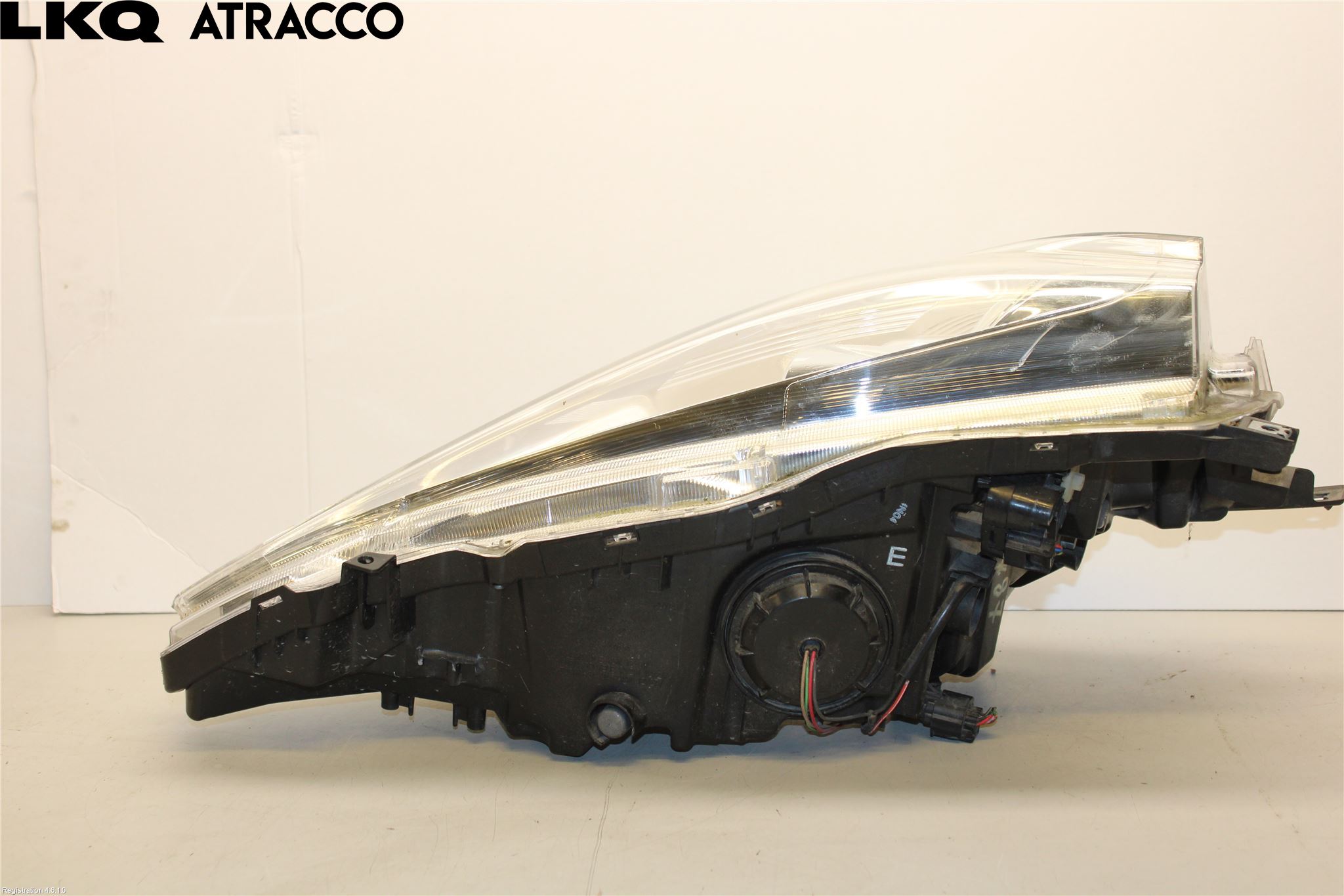 Nissan LEAF 11-17 Frontlykt Høyre