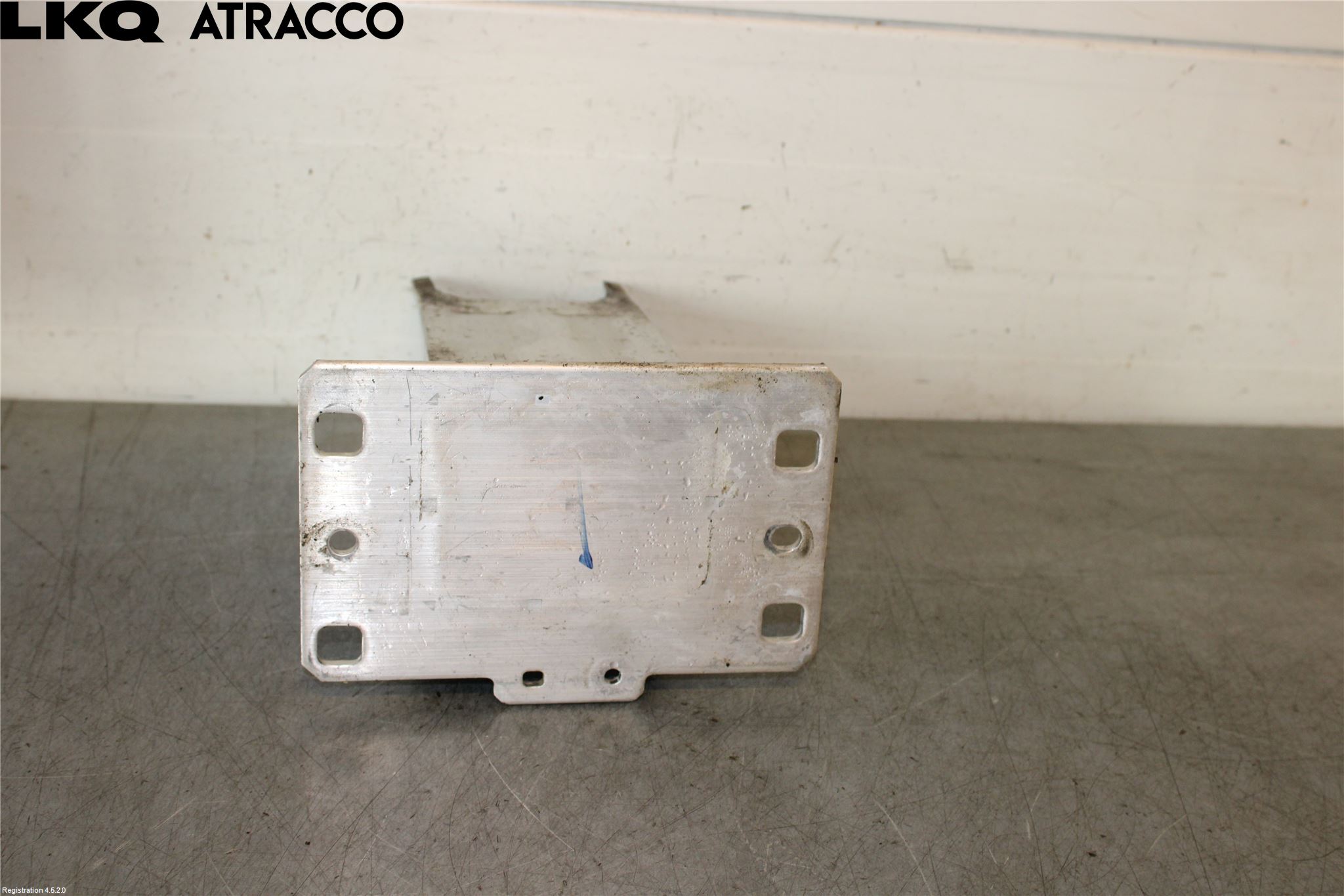 Audi Q5/SQ5 17- Støtfanger Bak Feste