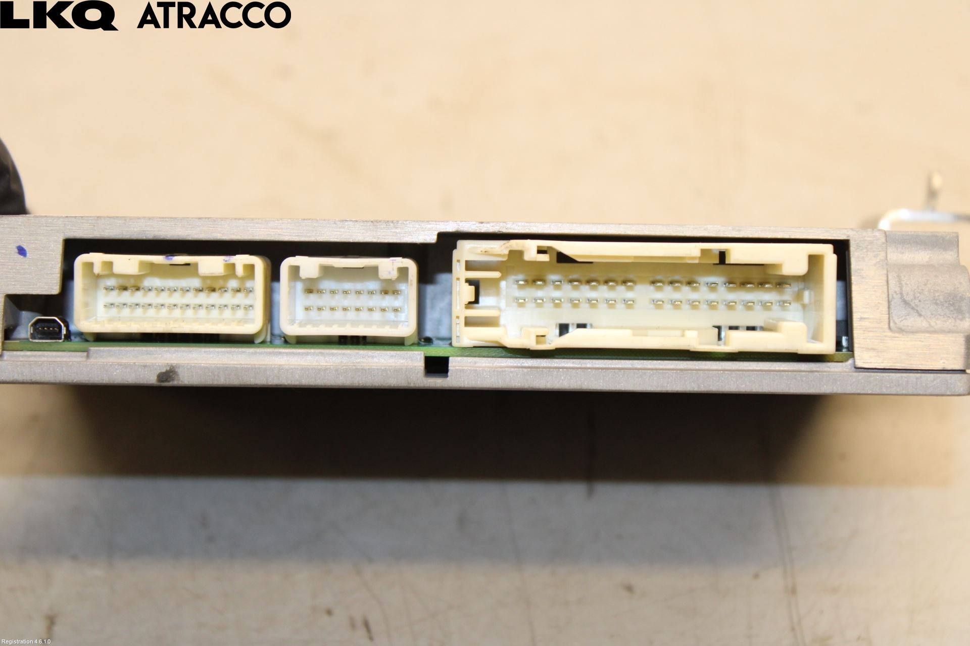 Toyota RAV4 19- Stereo Forsterker