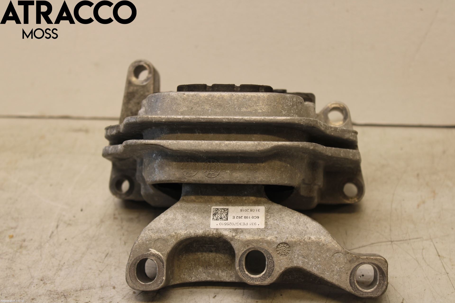 Skoda RAPID Motor Feste Gummi