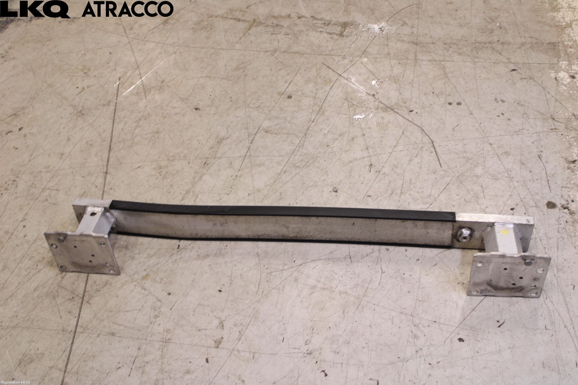 Peugeot 307     05-08 Støtfanger Foran Bjelke