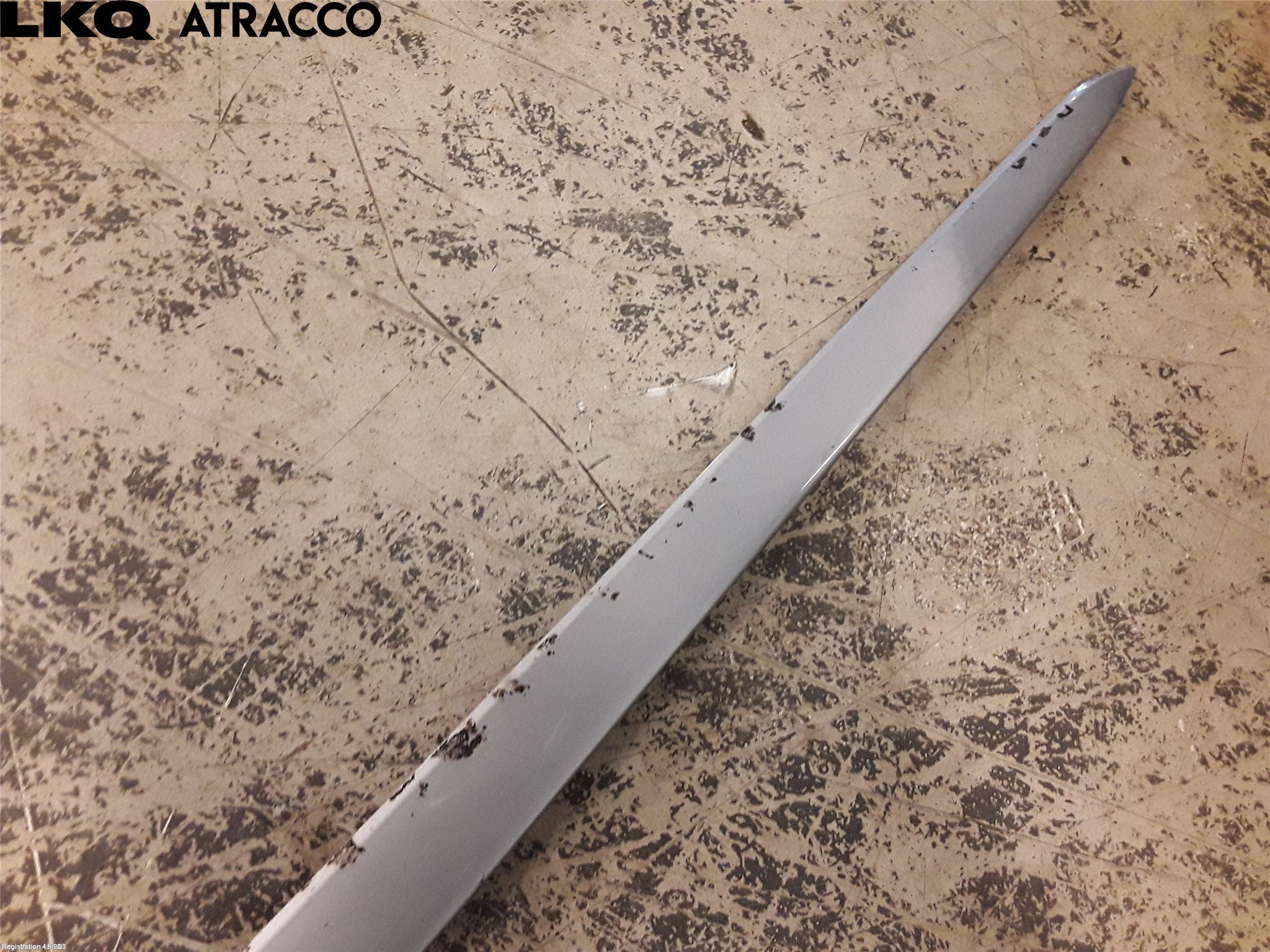 Audi A4 12-15 Kanalskjørt Høyre