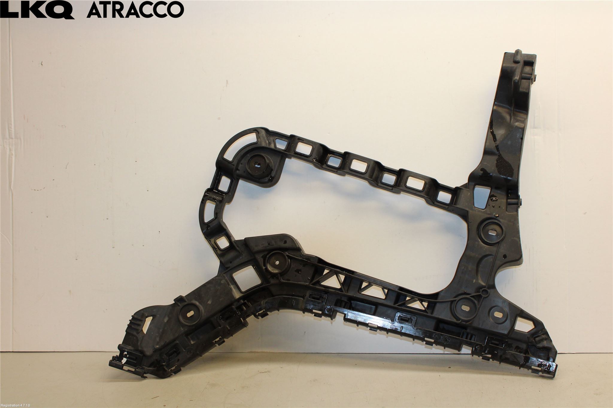 Volkswagen VW PASSAT 15-19 Støtfangerfeste Bak Høyre