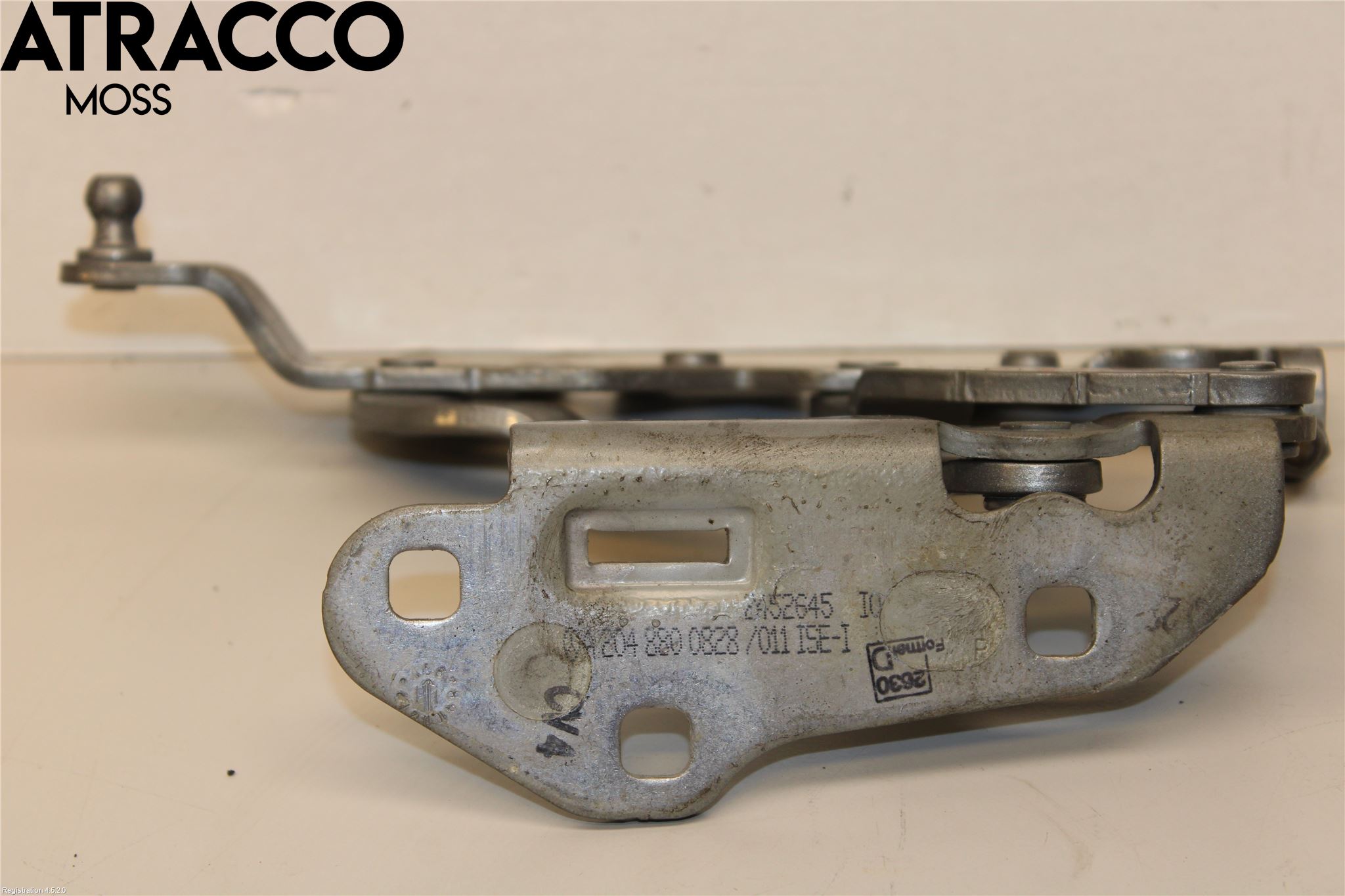 Mercedes-Benz MB C-KLASS (W204) 07-15 Panser Hengsel - Hengsler