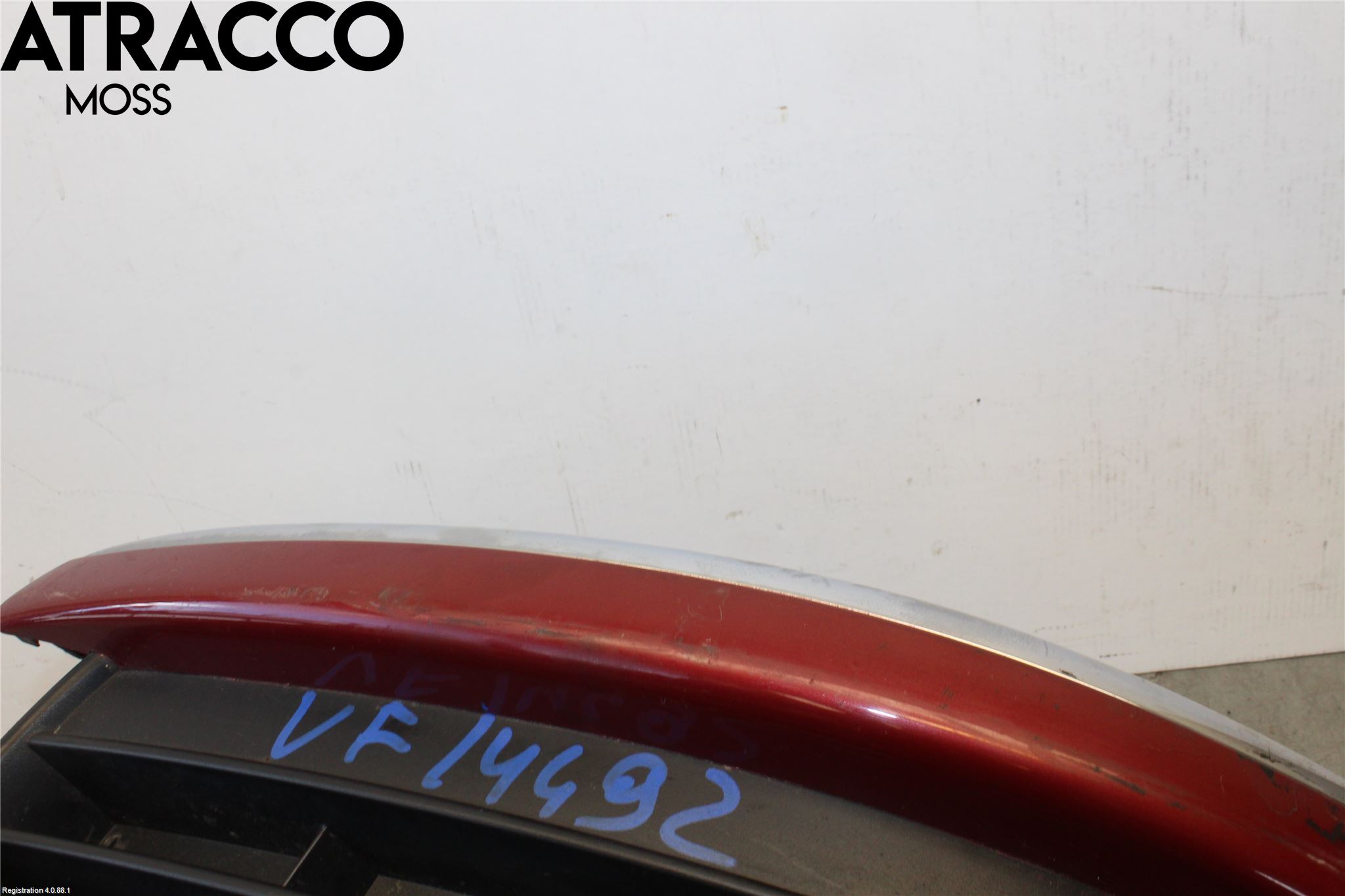 Volkswagen VW GOLF V 04-09 Grilldel Venstre