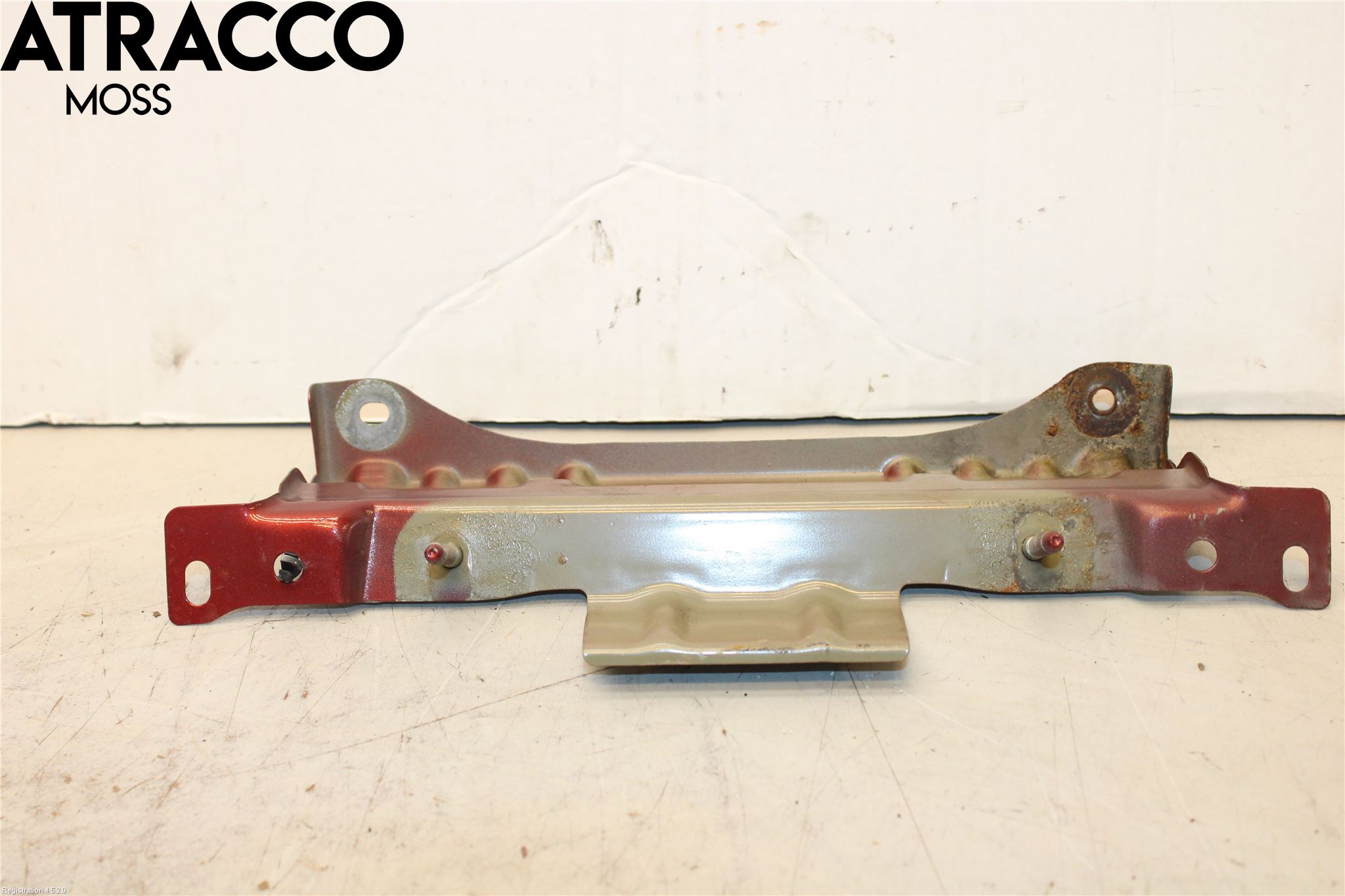 Toyota YARIS XP130 12-14 Radiator Feste - Ramme - Bjelk