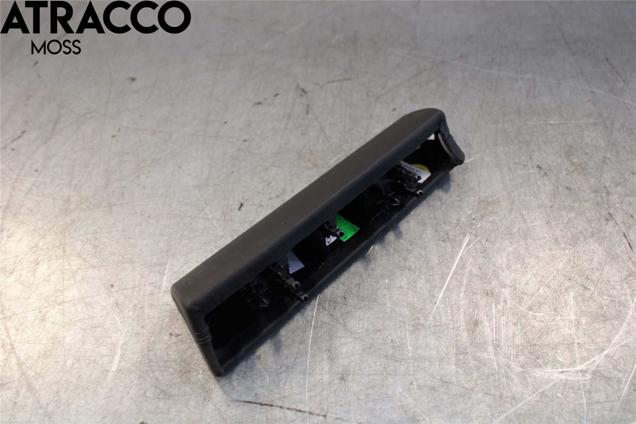 Porsche TAYCAN 20- Innr Dekor Instrbord