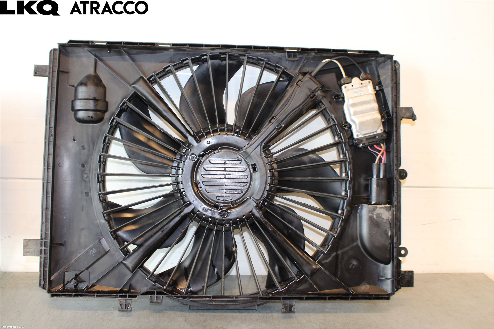 Mercedes-Benz MB C-KLASS (W204) 07-15 Kjølevifte Elektrisk