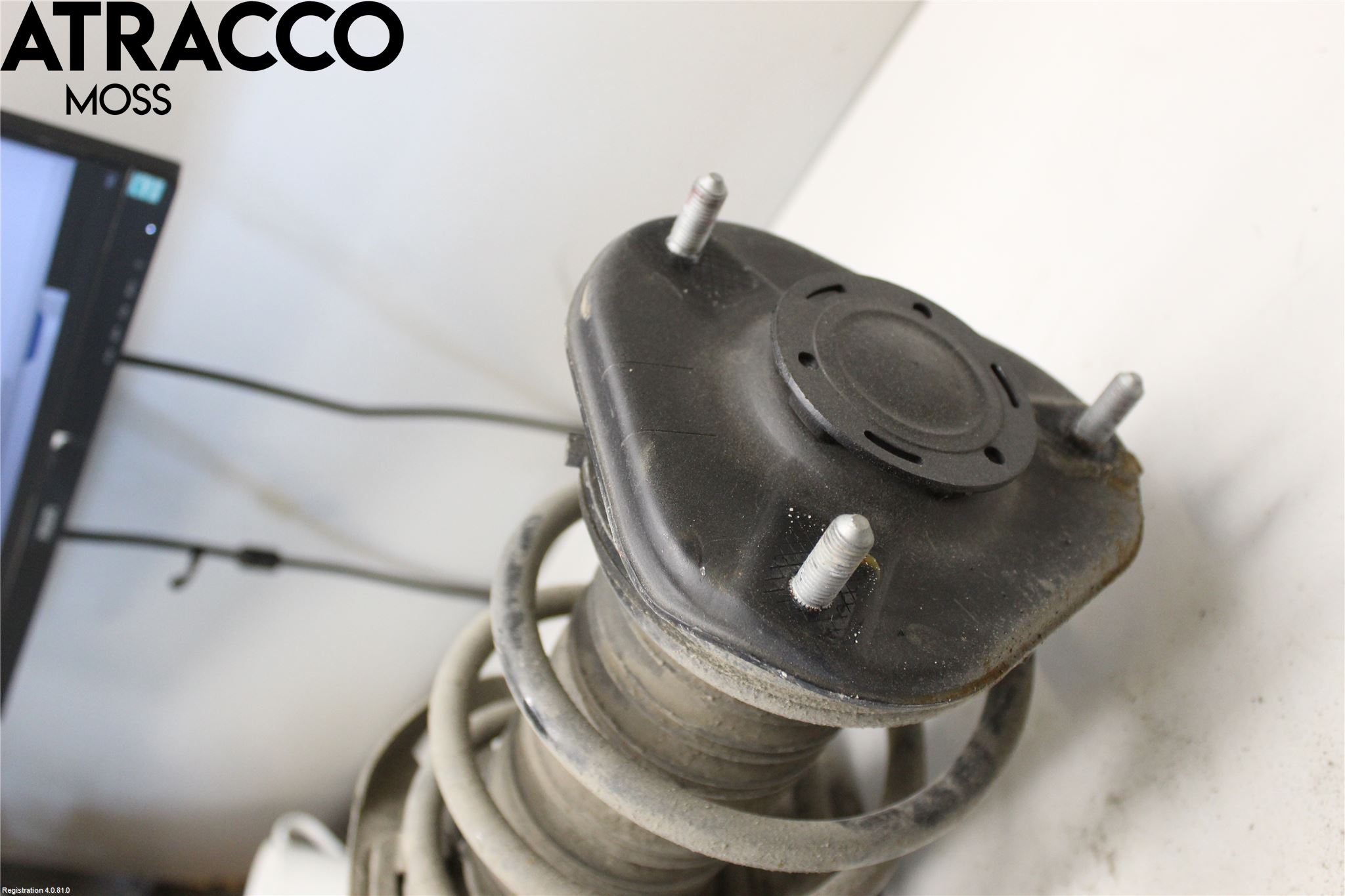 Toyota C-HR 16-23 Fjærbein Foran Høyre