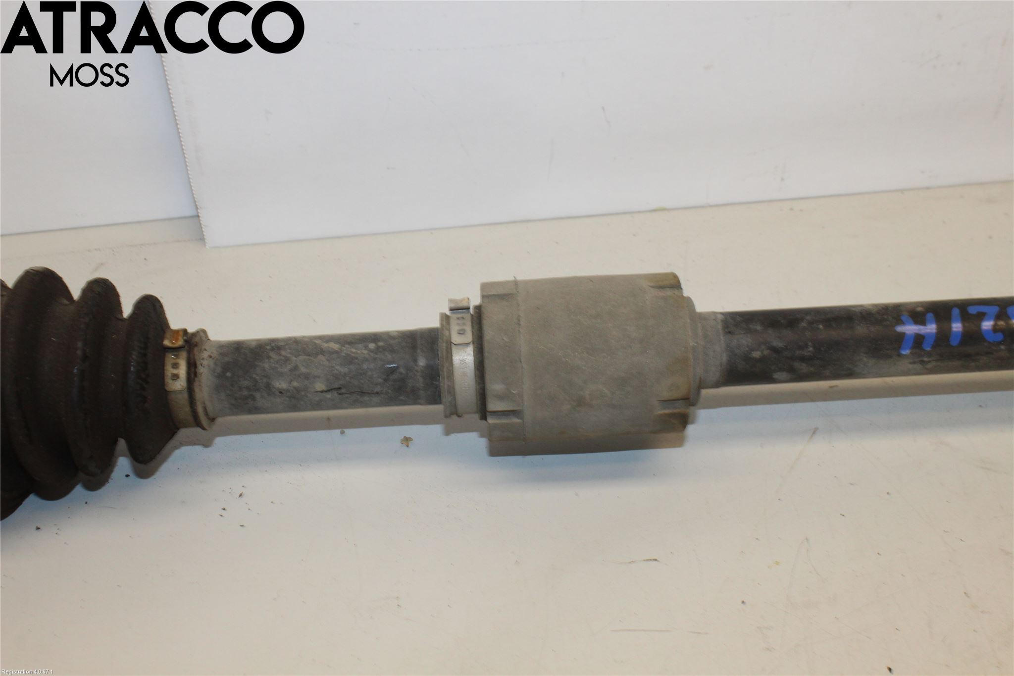 Toyota YARIS XP130 12-14 Drivaksel Foran Kompl Høyre