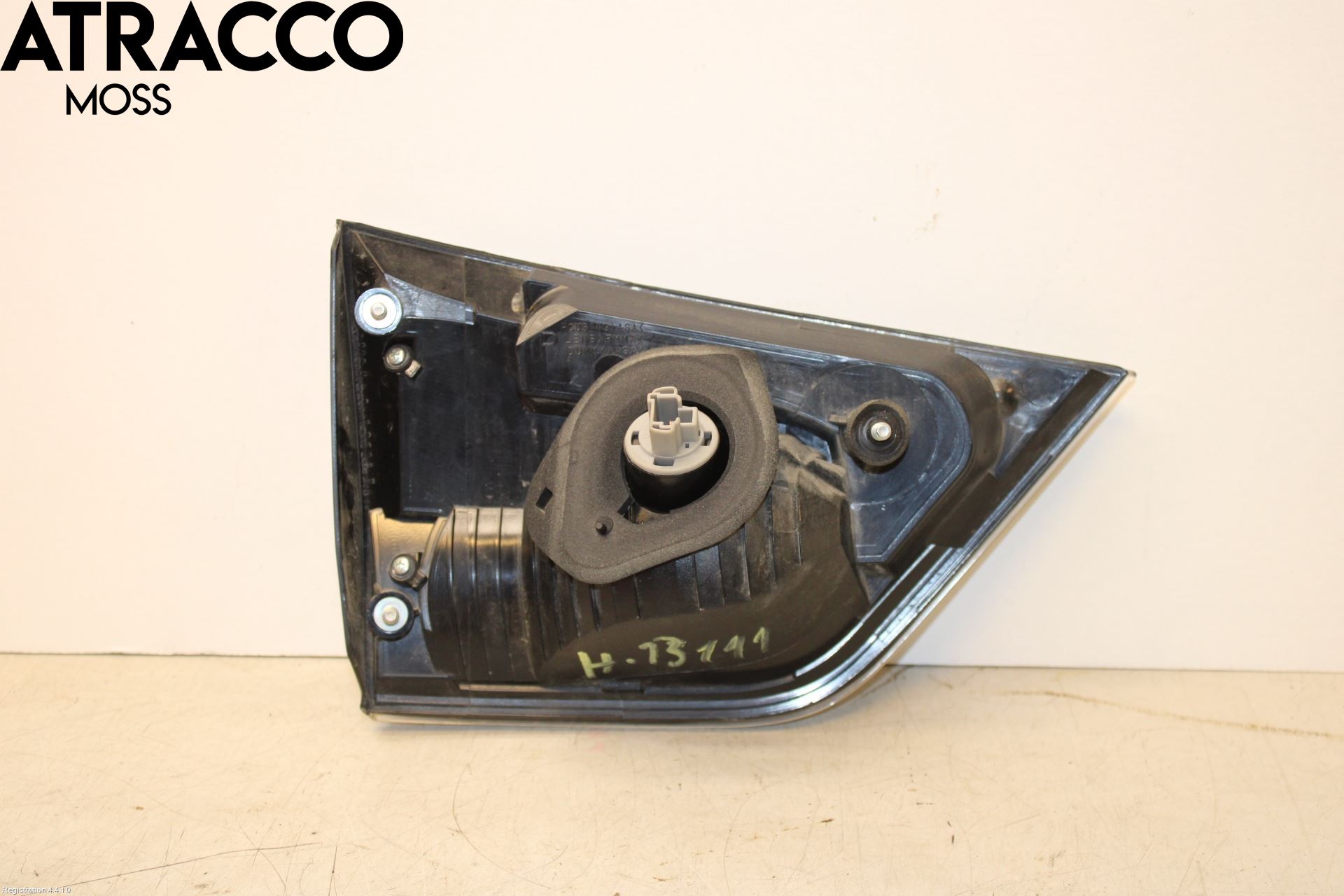 Mitsubishi OUTLANDER 07-12 Baklykt Høyre  På Luke(Indre)