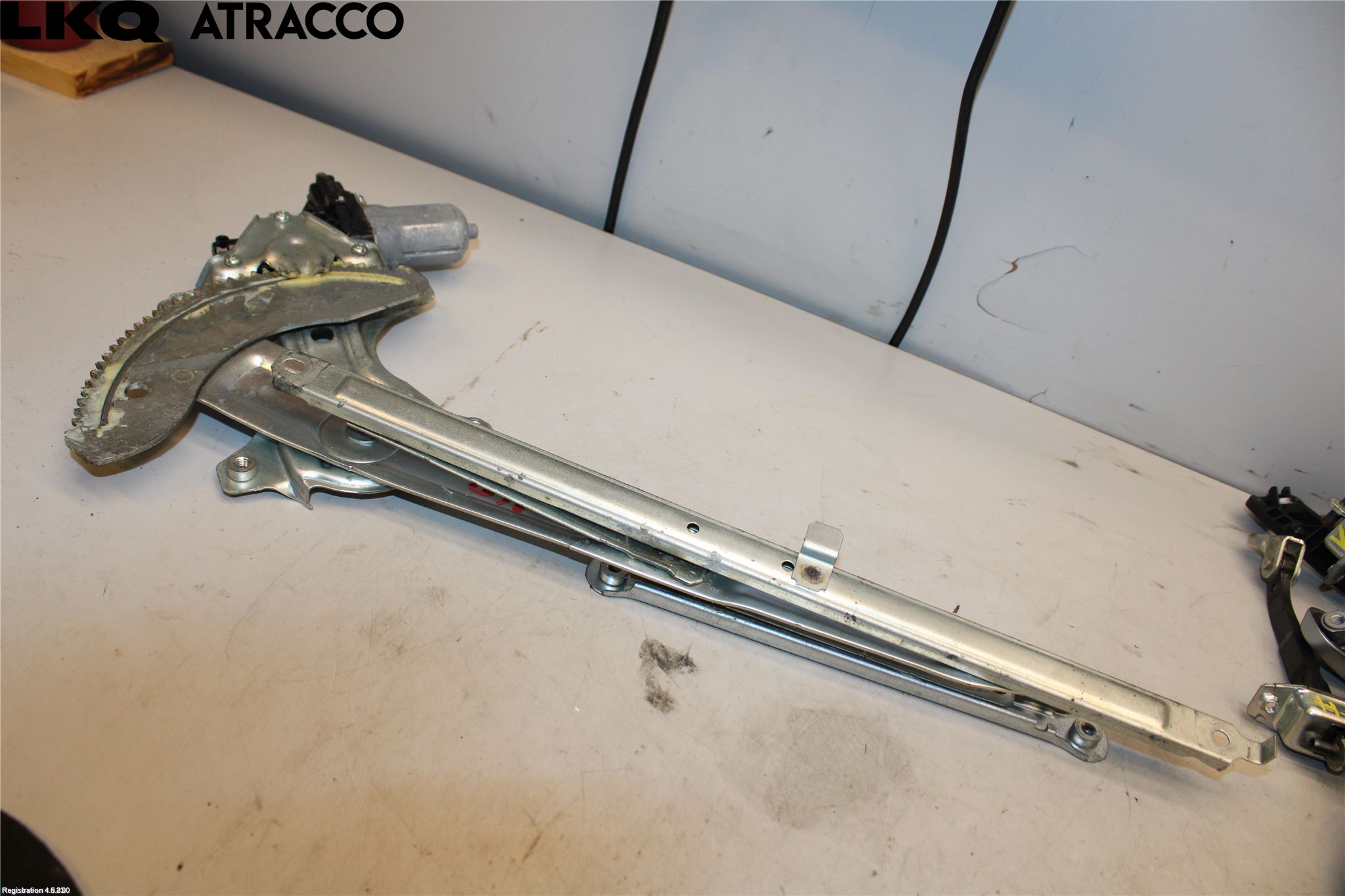 Daihatsu TERIOS Vindusheis El Komp