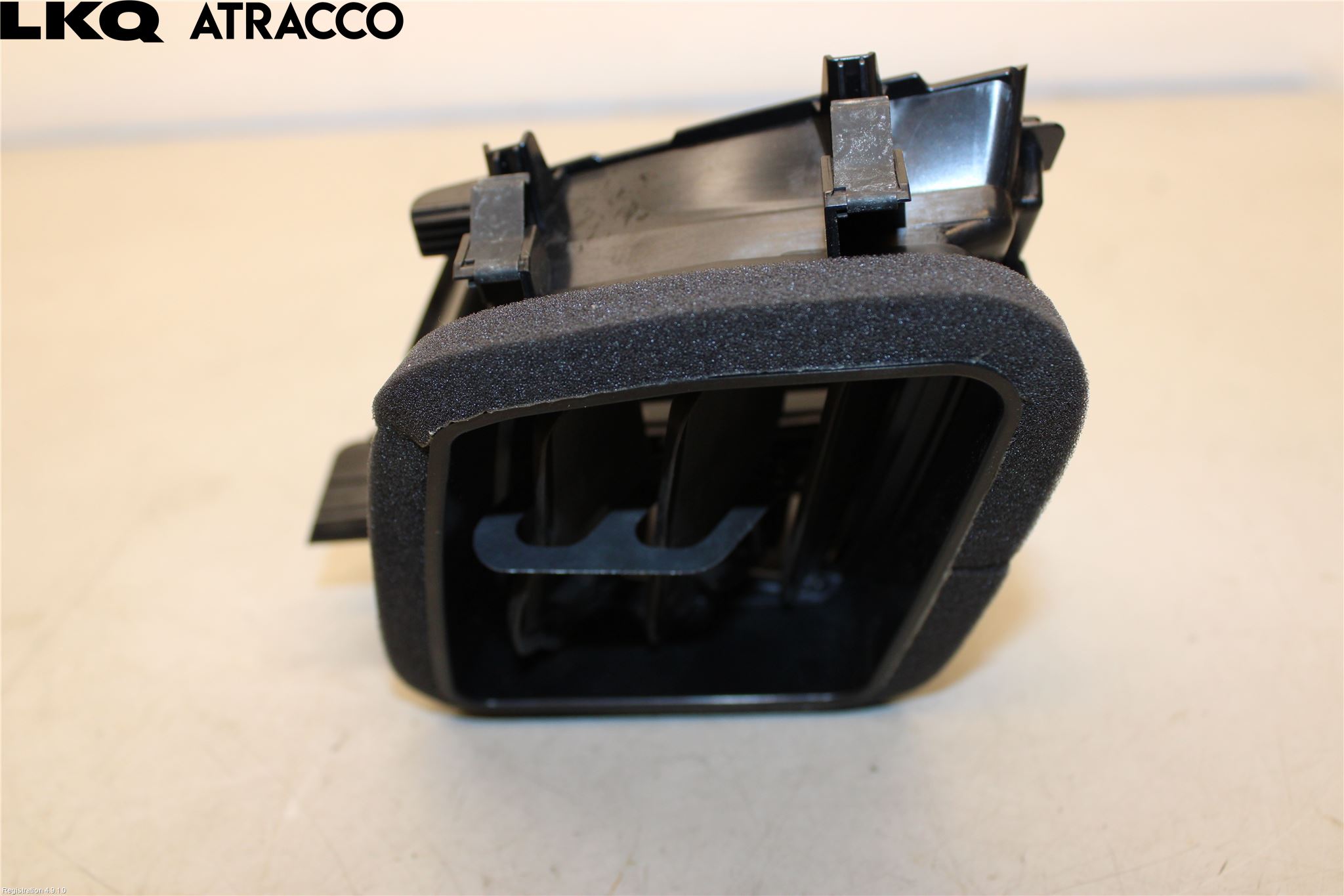 Audi Q4 E-TRON FZ 22- Dashbord Kanal - Dyse